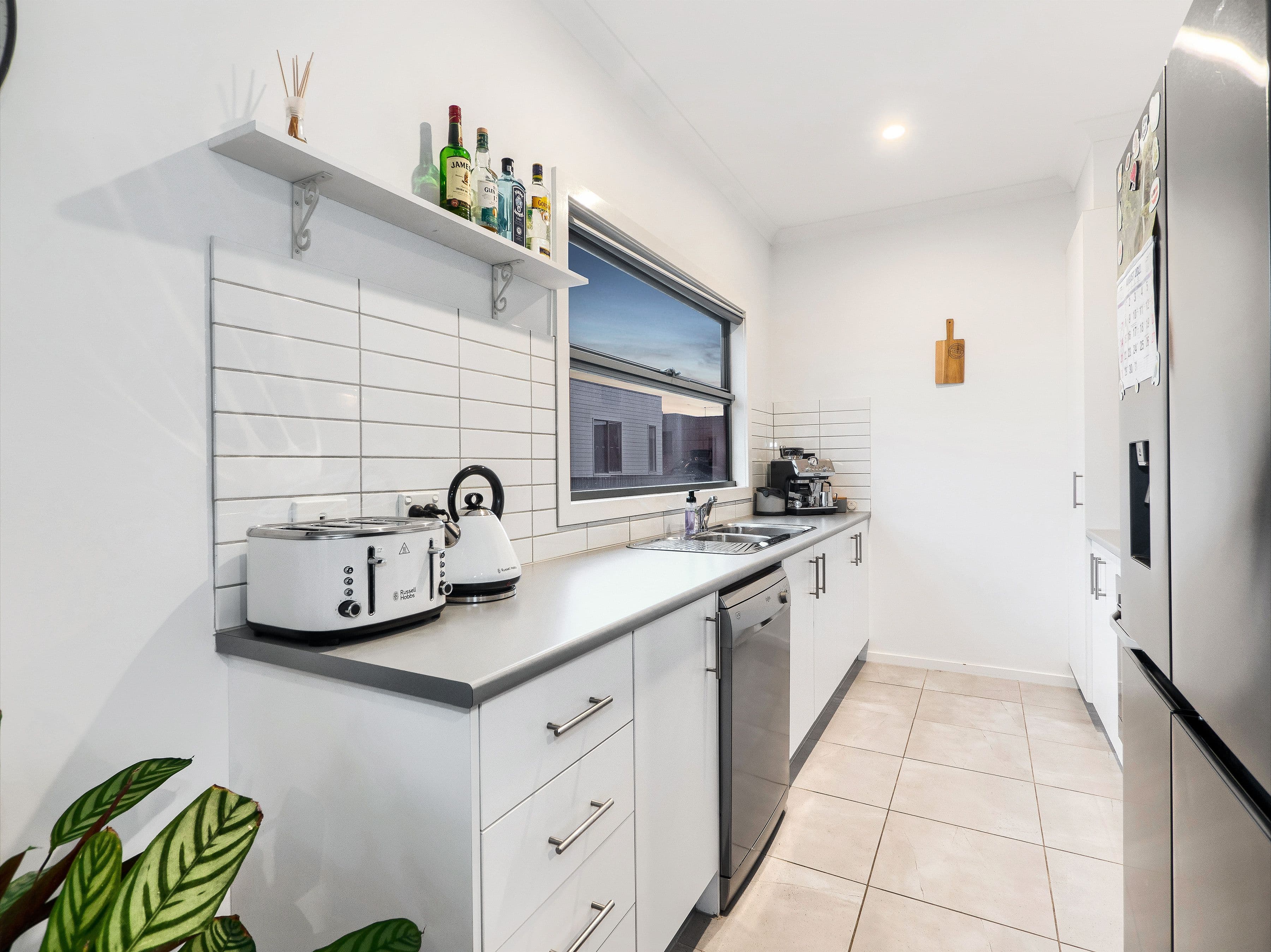 20 Grandvista Crescent, Cranbourne West VIC 3977, Cranbourne West - Thumbnail 2