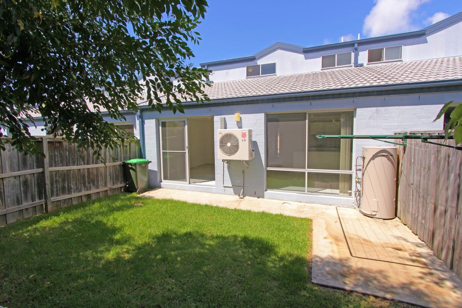 27 Aurora Place, Bateau Bay NSW 2261, Bateau Bay - Thumbnail 2