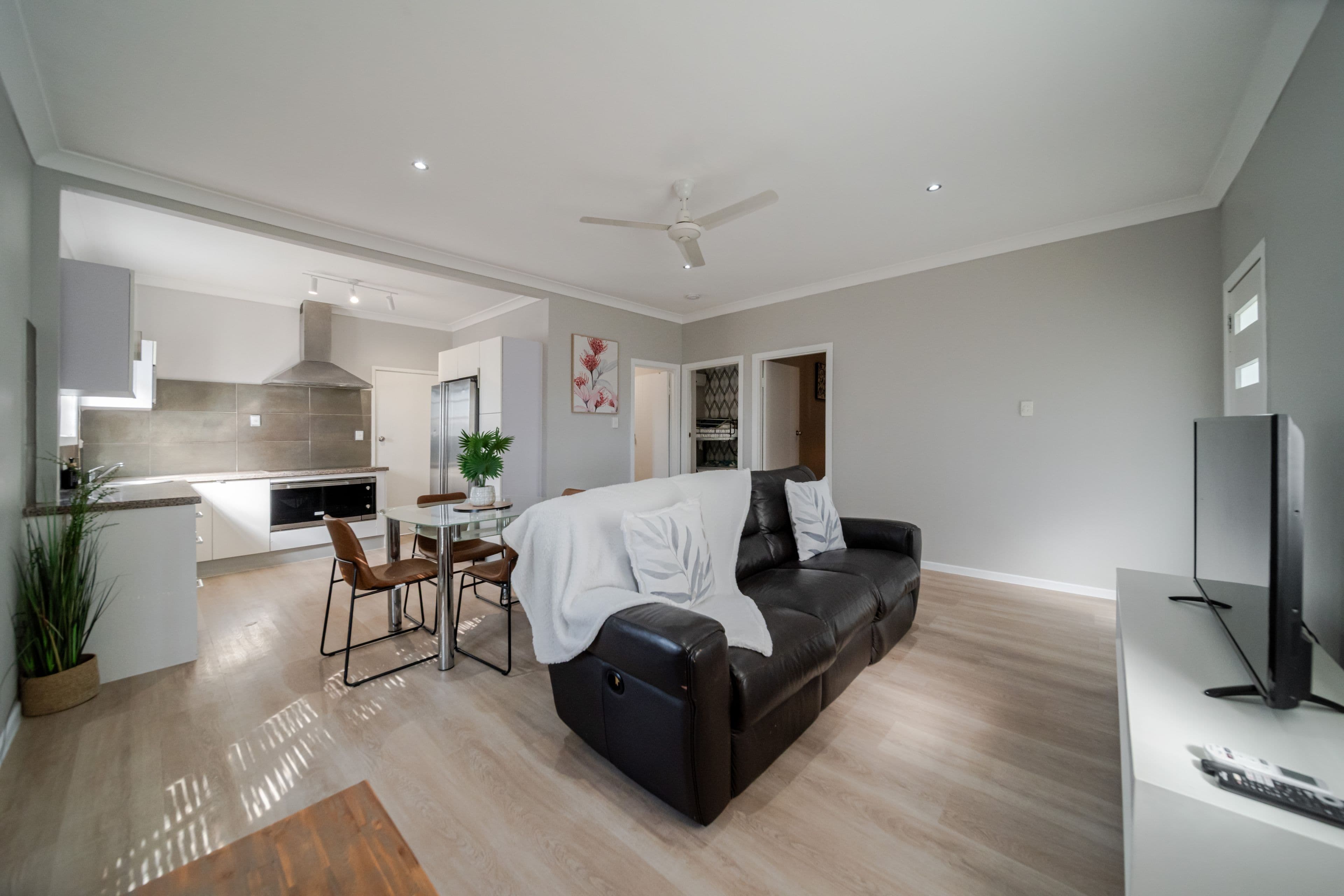 213 Corcoran Street, Currajong QLD 4812, Currajong - Thumbnail 4