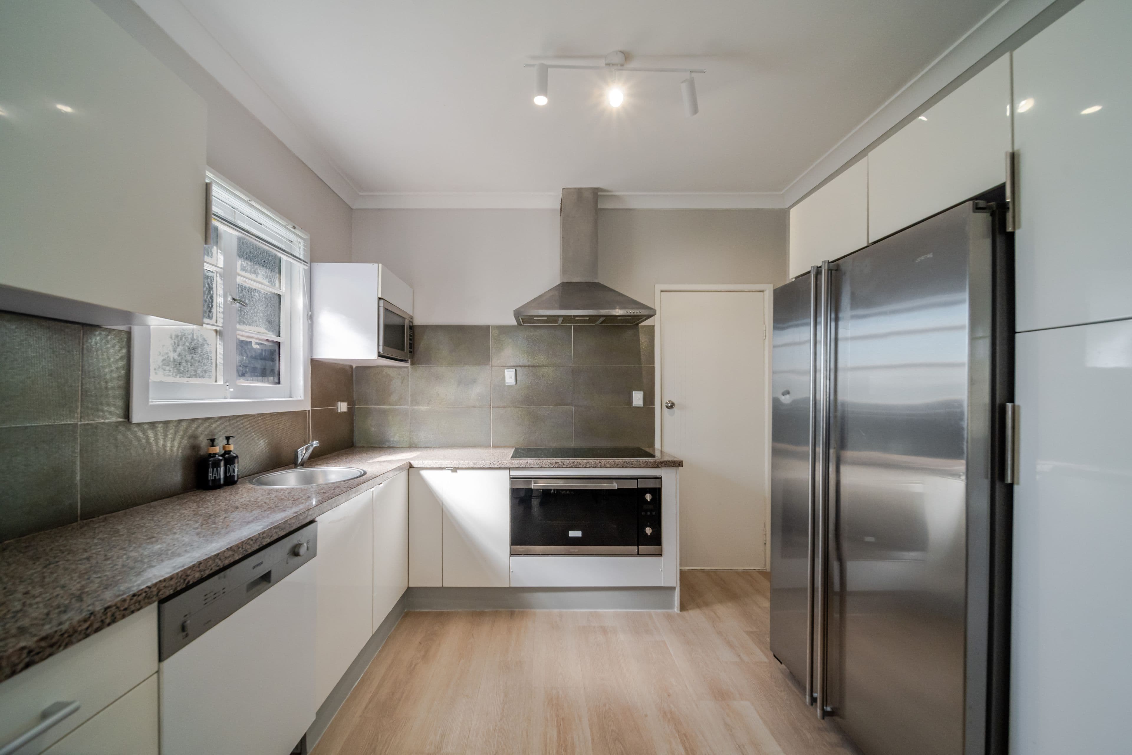 213 Corcoran Street, Currajong QLD 4812, Currajong - Thumbnail 6