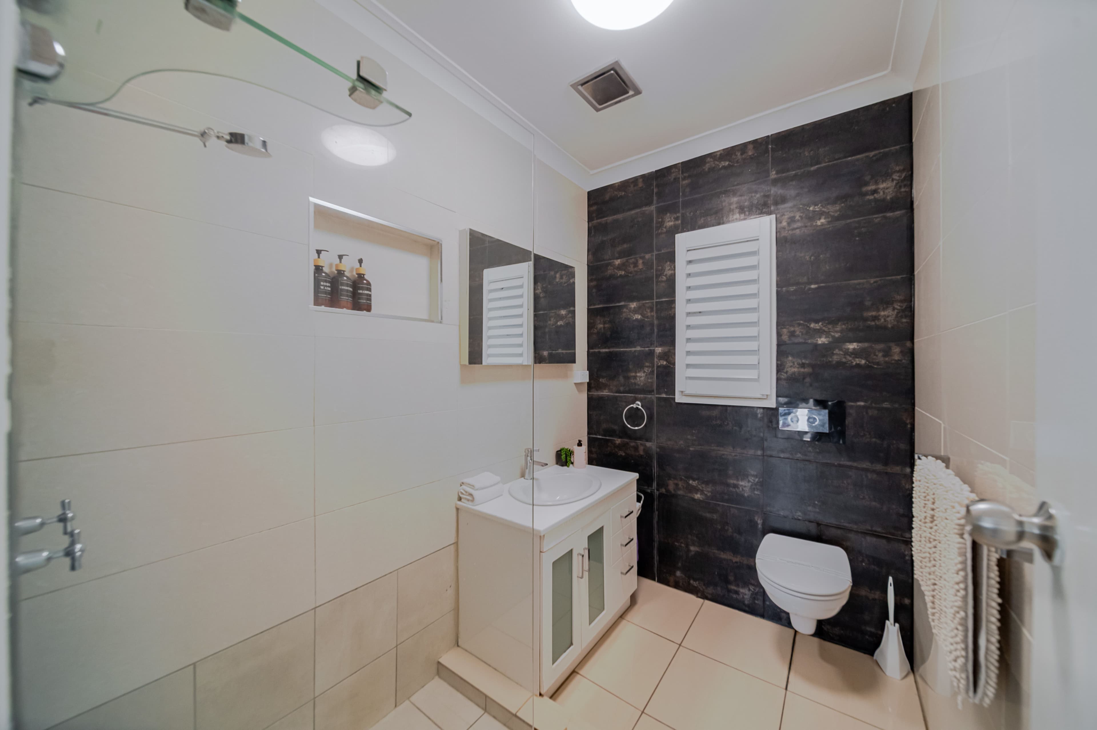 213 Corcoran Street, Currajong QLD 4812, Currajong - Thumbnail 8