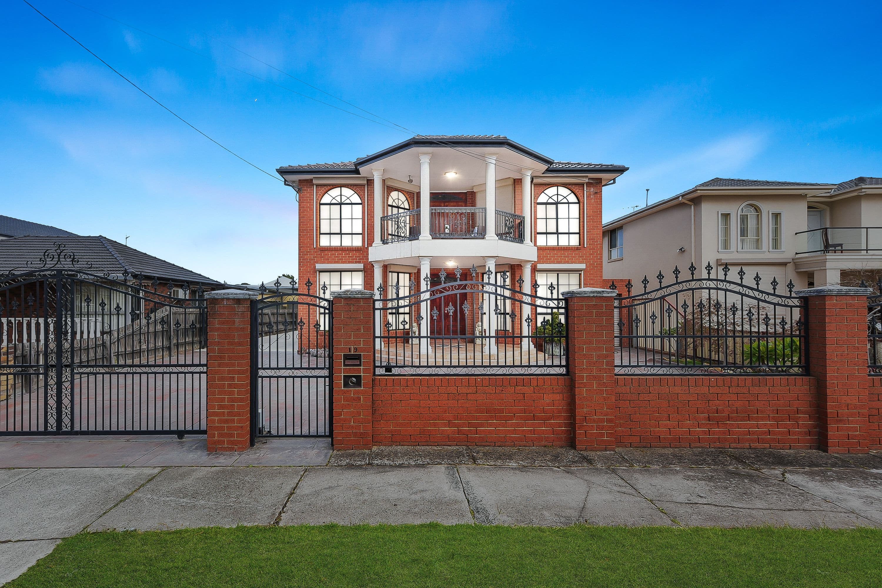19 Culshaw Avenue, Clayton South VIC 3169, Clayton South - Thumbnail 2