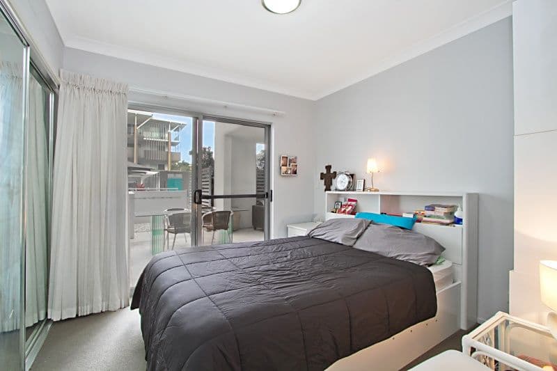 29 Alpha Street, TARINGA QLD 4068, Taringa - Thumbnail 5