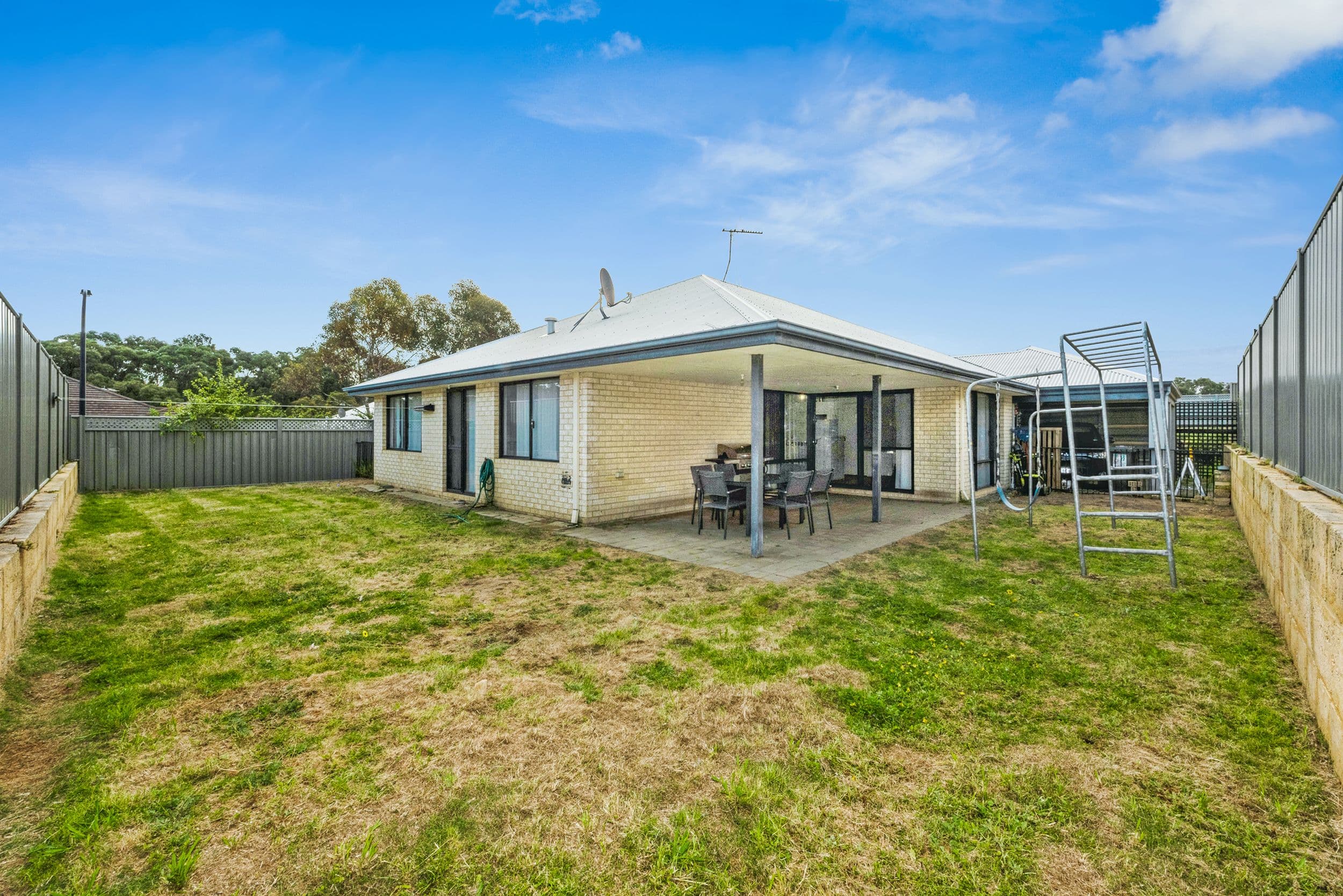 6 Sedgemoor Hill, Leda WA 6170, Leda - Thumbnail 4