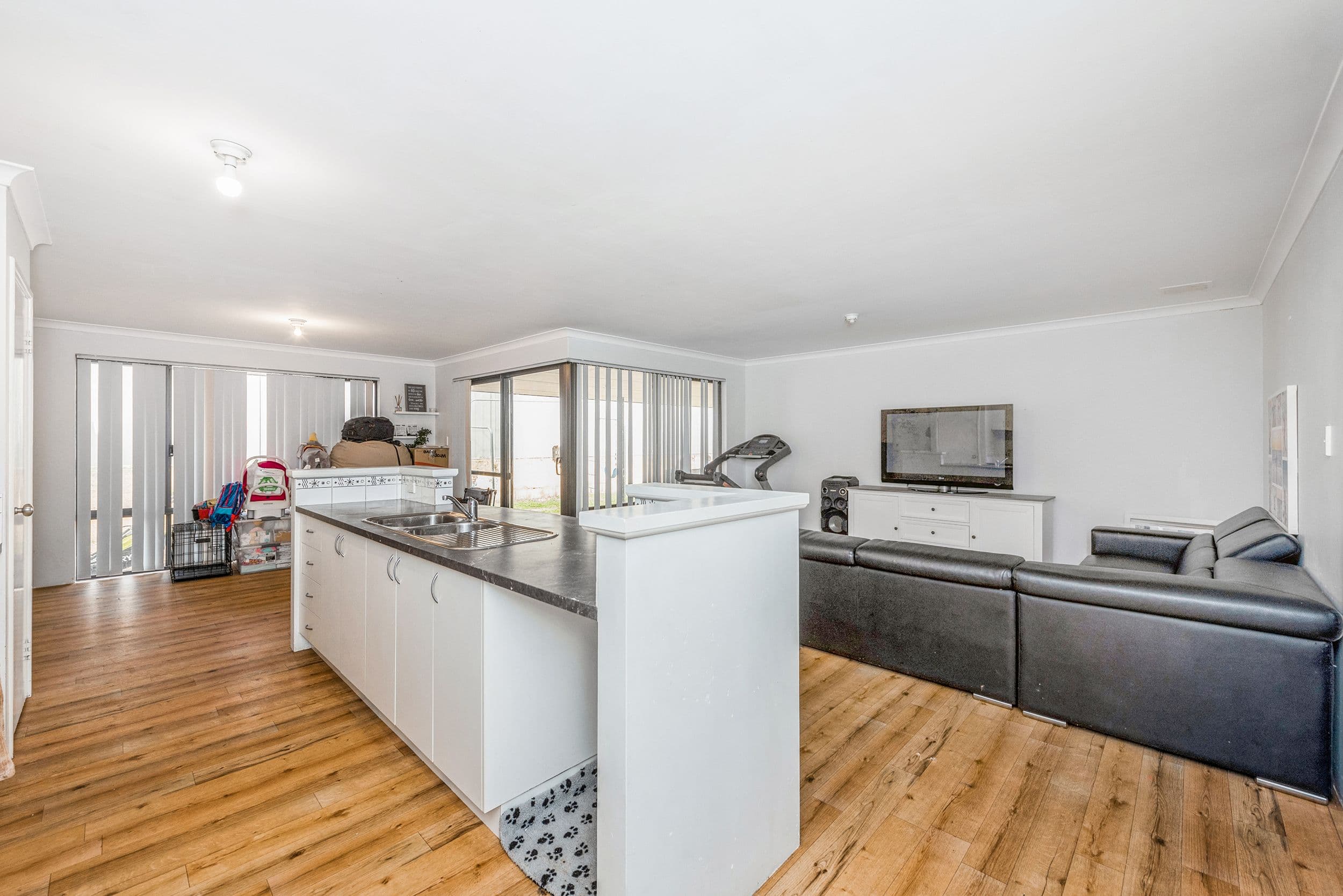 6 Sedgemoor Hill, Leda WA 6170, Leda - Thumbnail 7