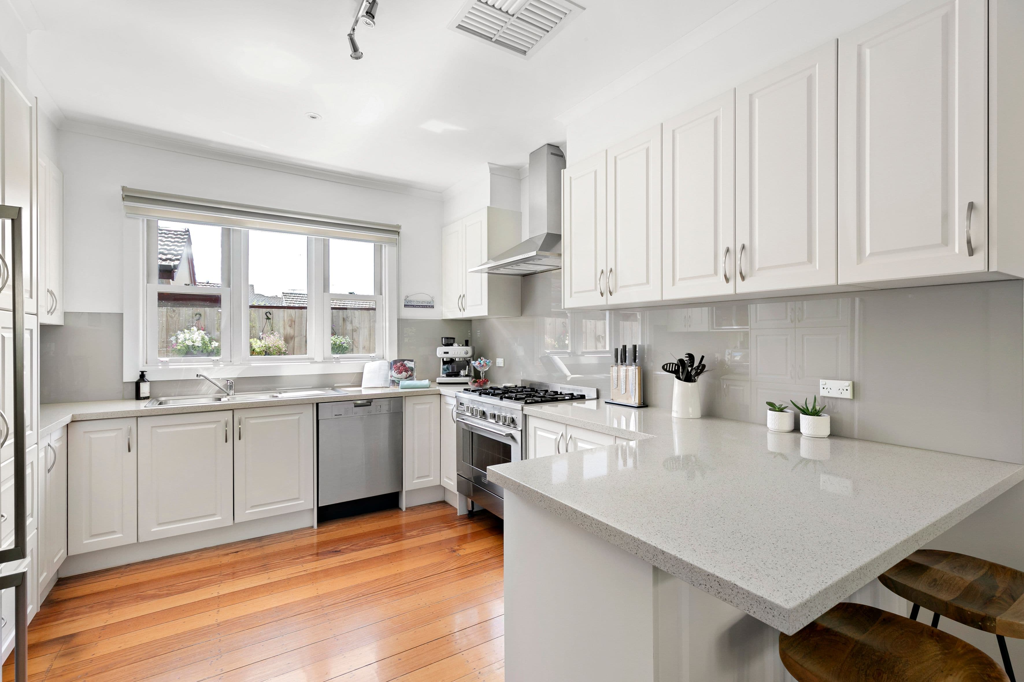 34 Sylvan Grove, Pascoe Vale VIC 3044, Pascoe Vale - Thumbnail 8