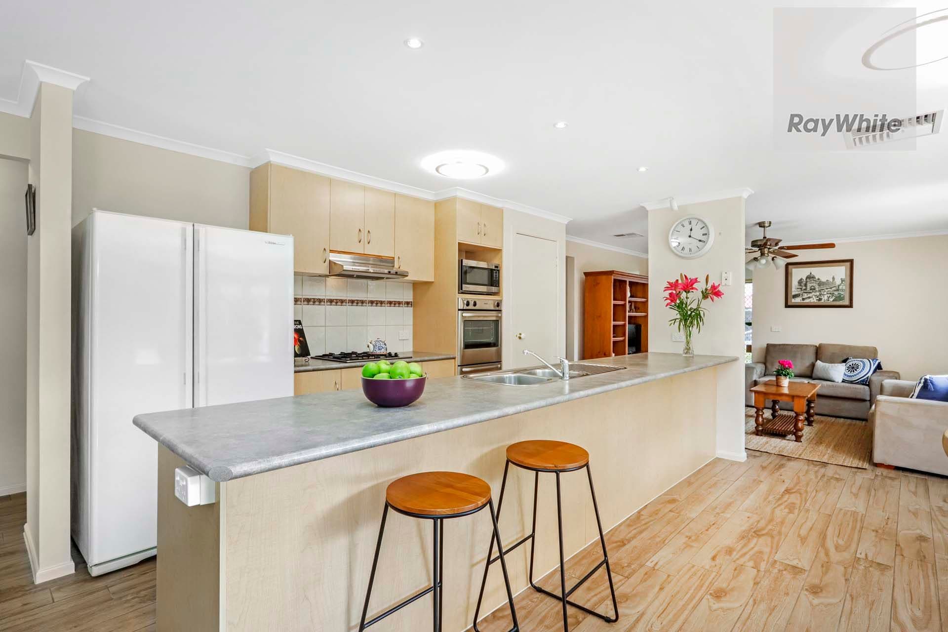 8 Sheldon Court, Gladstone Park VIC 3043, Gladstone Park - Thumbnail 8