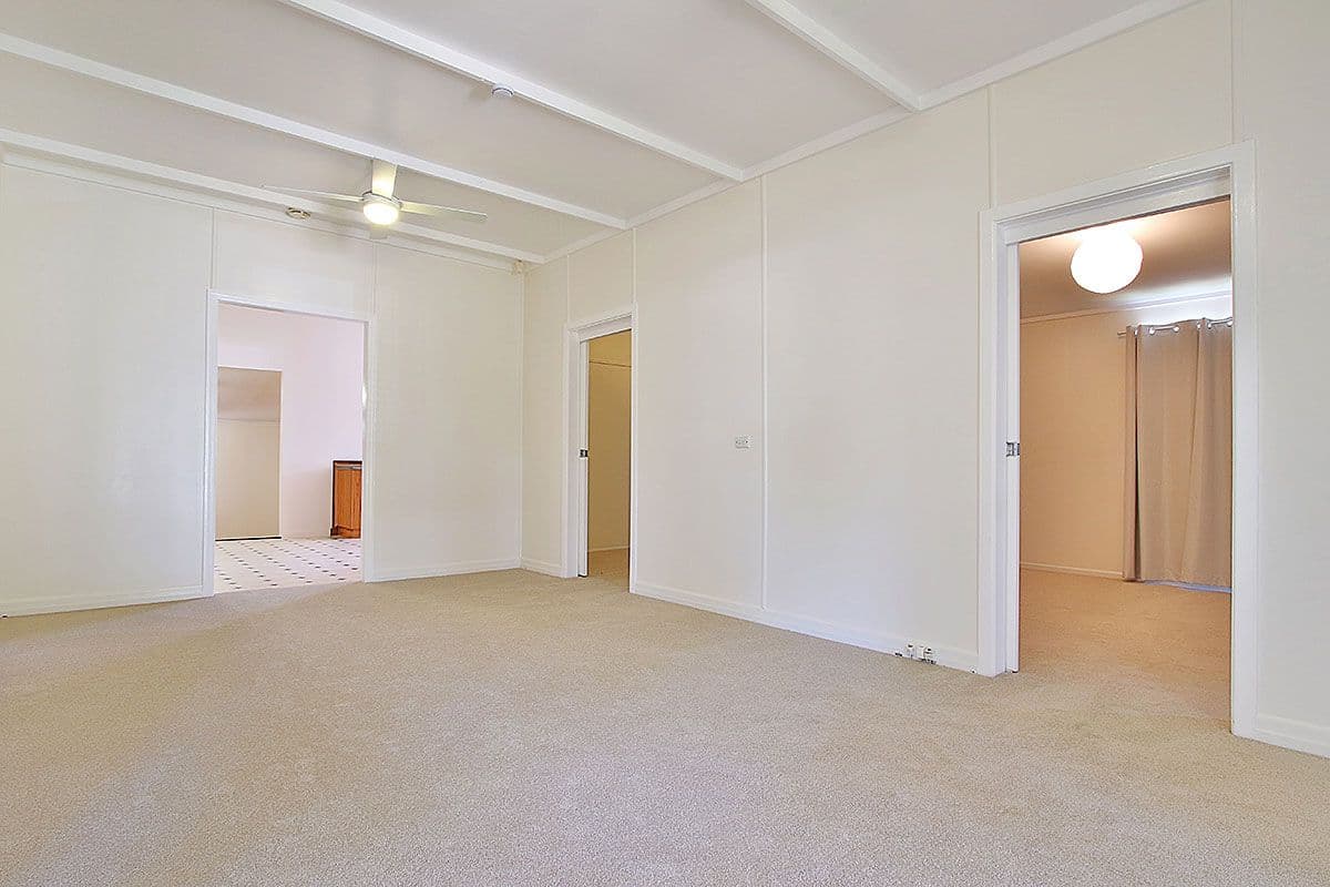 44 Vineyard Street, One Mile QLD 4305, One Mile - Thumbnail 3