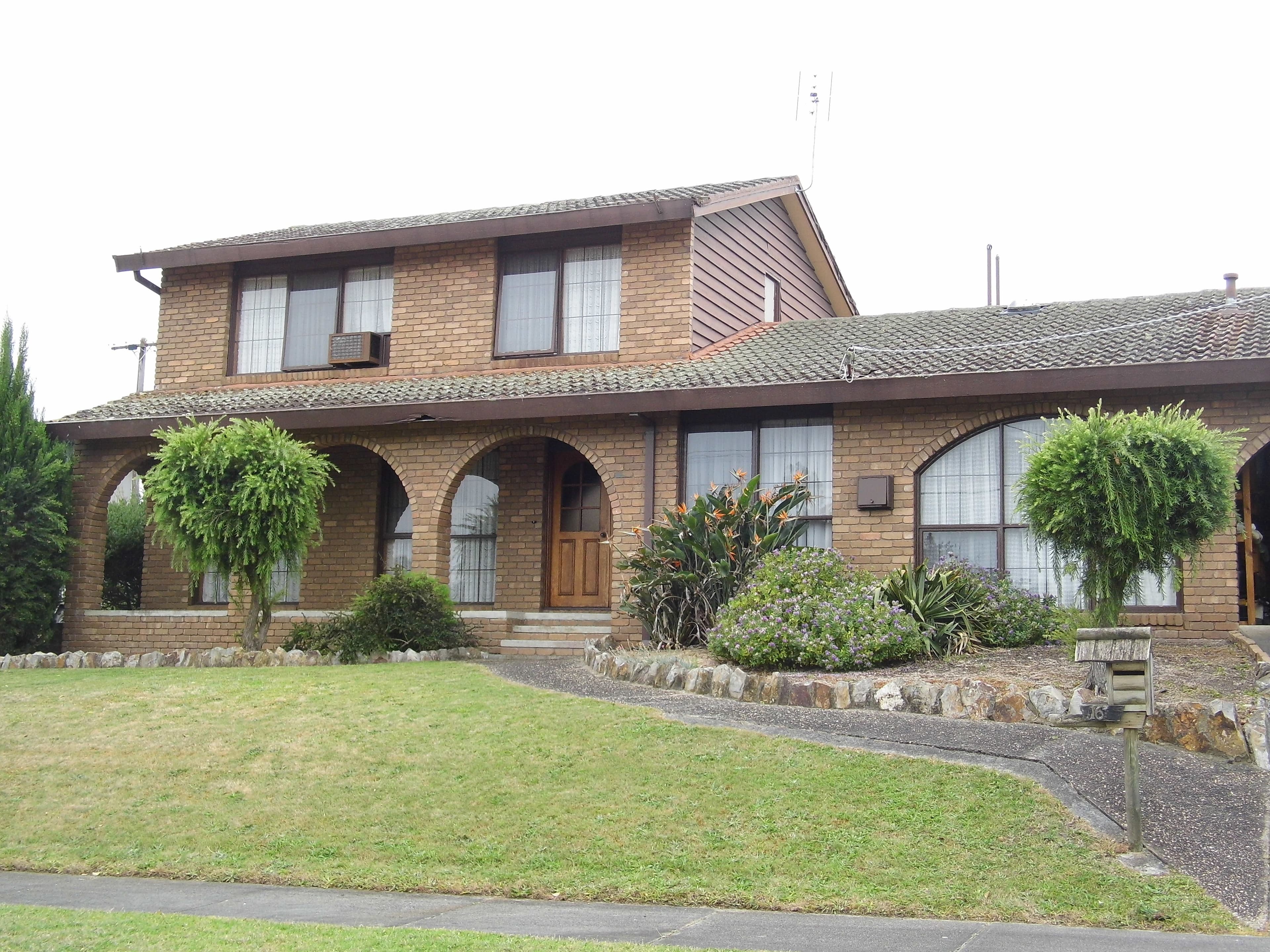 16 Charles Street, Traralgon VIC 3844, Traralgon - Thumbnail 2