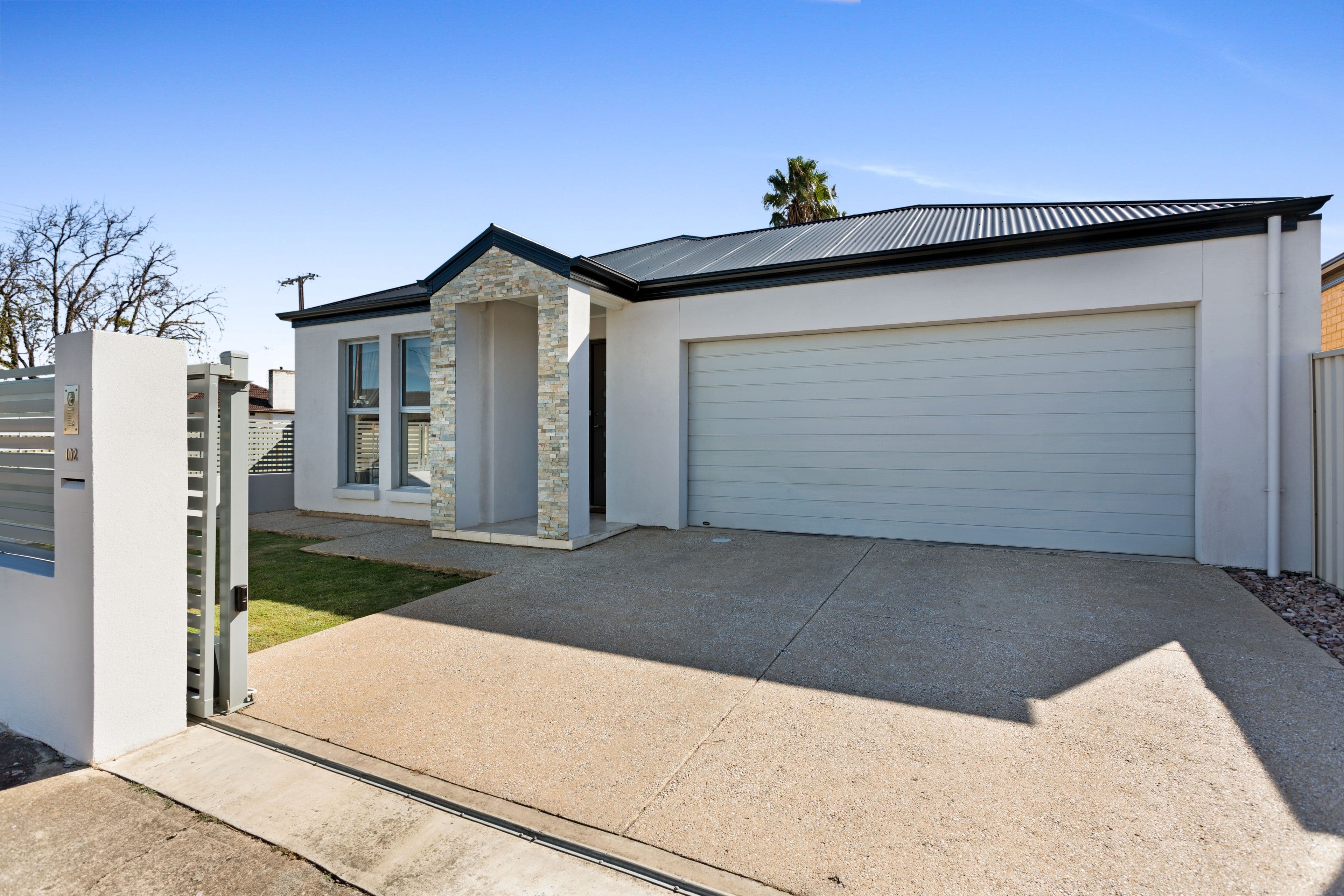 102 Reserve Parade, Findon SA 5023, Findon - Image 1