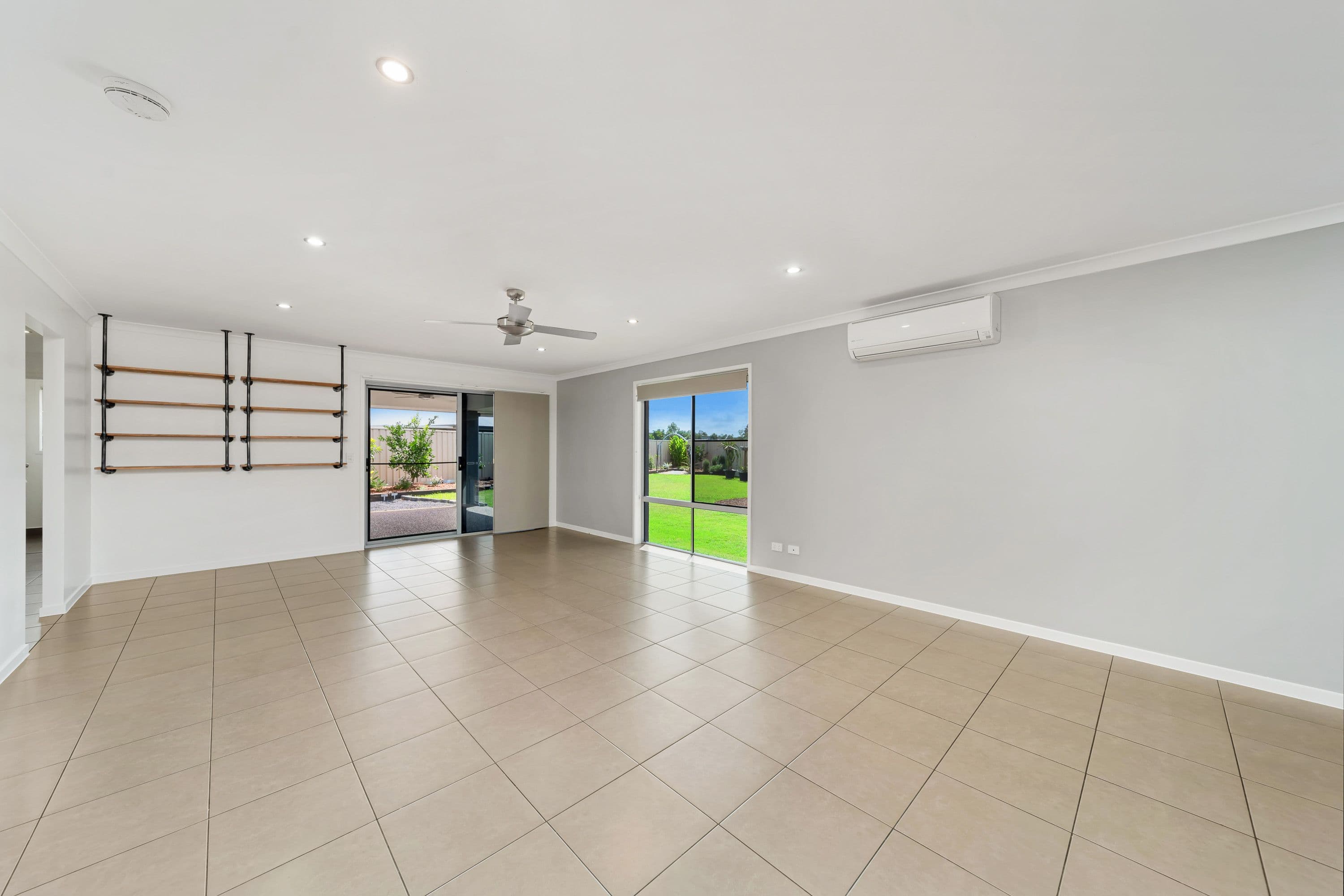 13 Singleton Court, Emerald QLD 4720, Emerald - Thumbnail 2