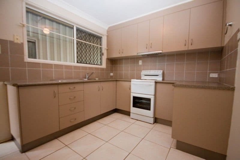 9 Cornish Street, Bundamba QLD 4304, Bundamba - Thumbnail 5