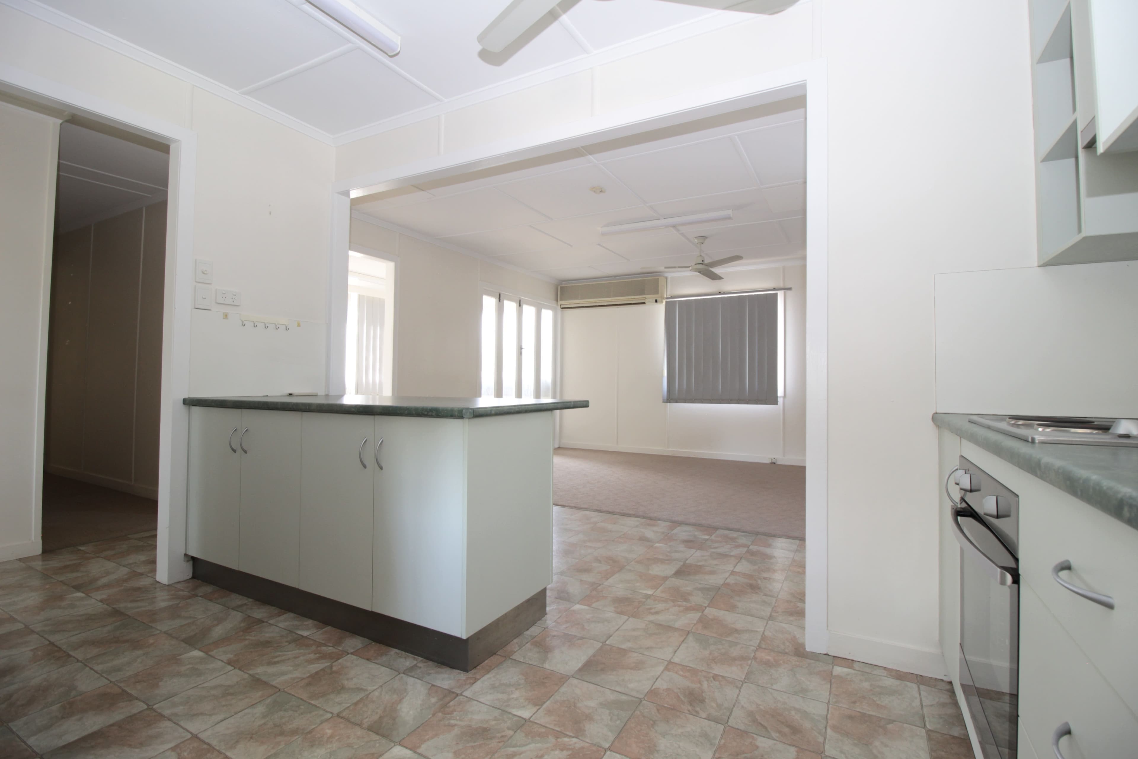74 Borilla Street, Emerald QLD 4720, Emerald - Thumbnail 6