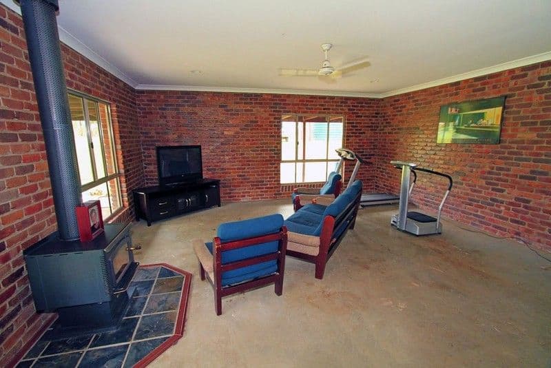 104 Seiferts Road, YEPPOON QLD 4703, Yeppoon - Thumbnail 3