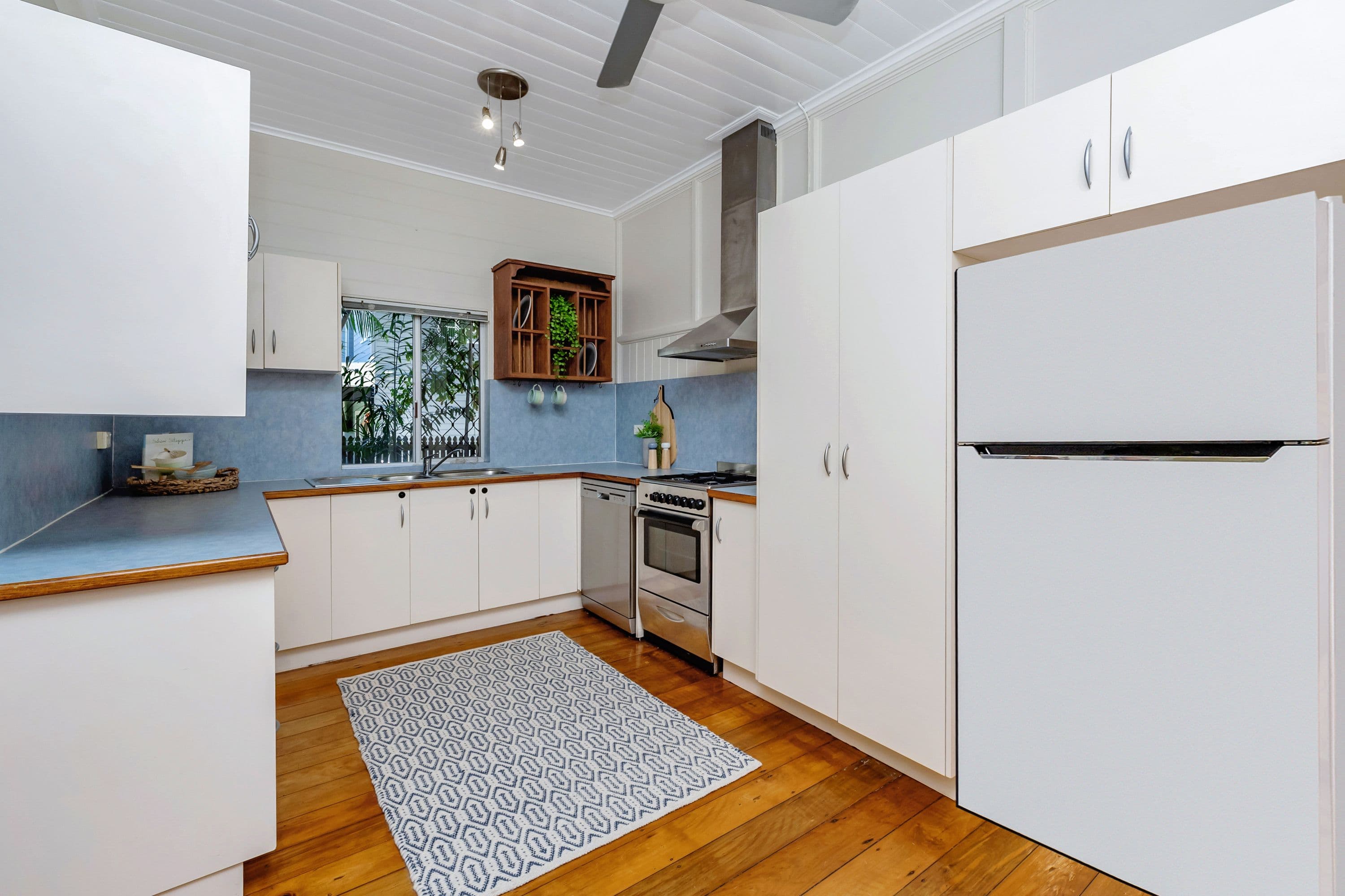 4 Granville Street, Pimlico QLD 4812, Pimlico - Thumbnail 2