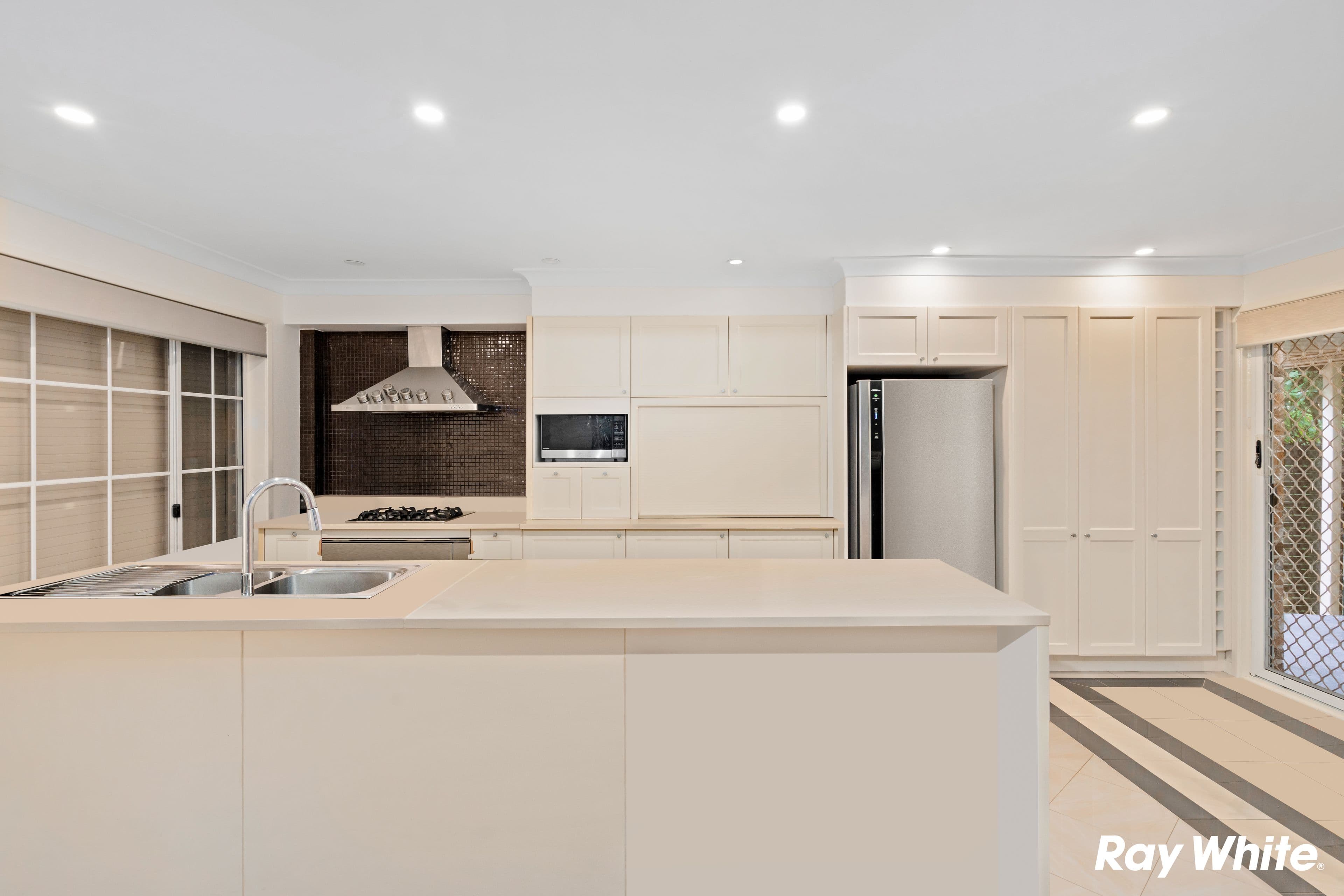9 Manorhouse Boulevard, Quakers Hill NSW 2763, Quakers Hill - Thumbnail 4