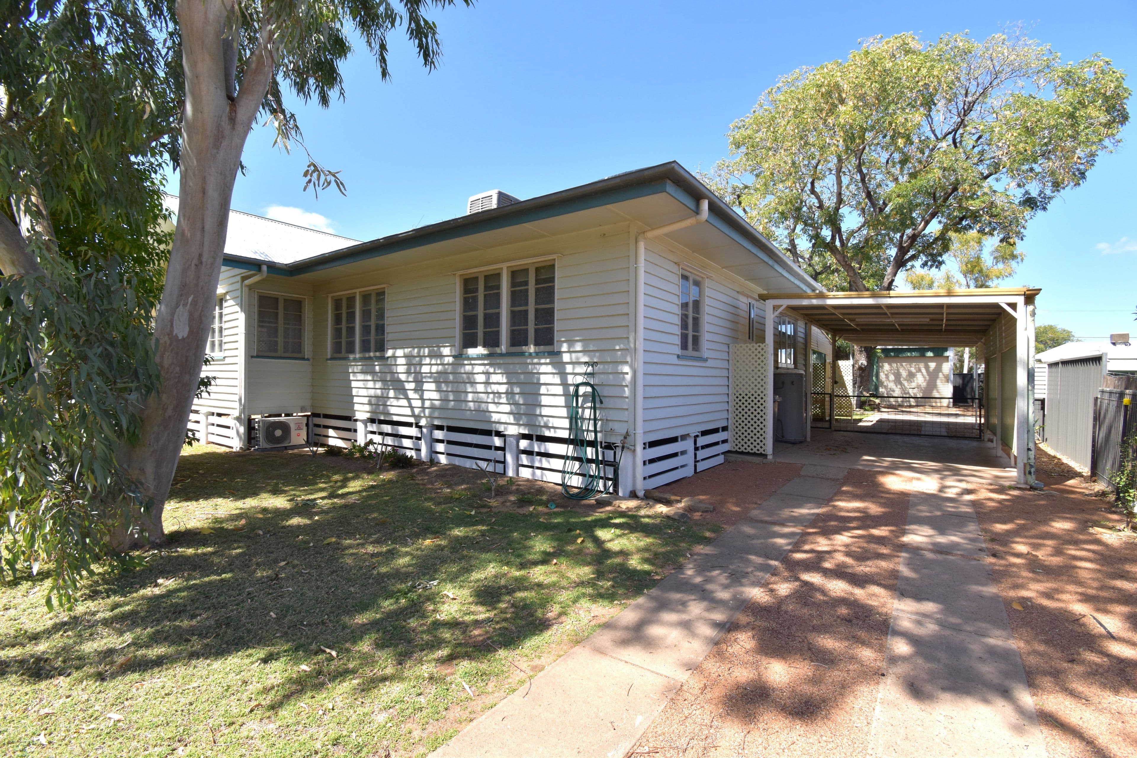 7 Heron Street, Longreach QLD 4730, Longreach - Thumbnail 2