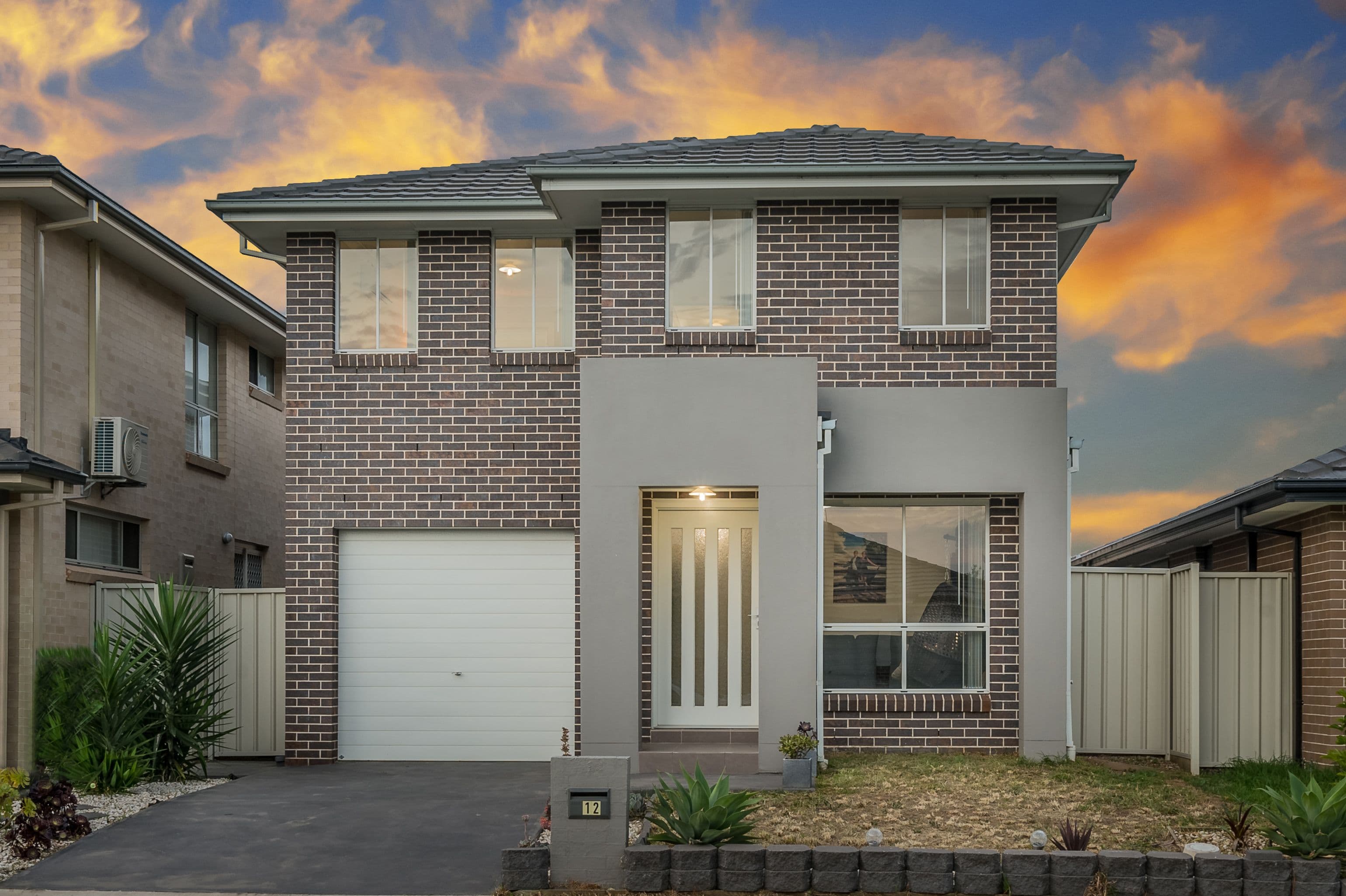 12 Follet Avenue, Middleton Grange - Image 1