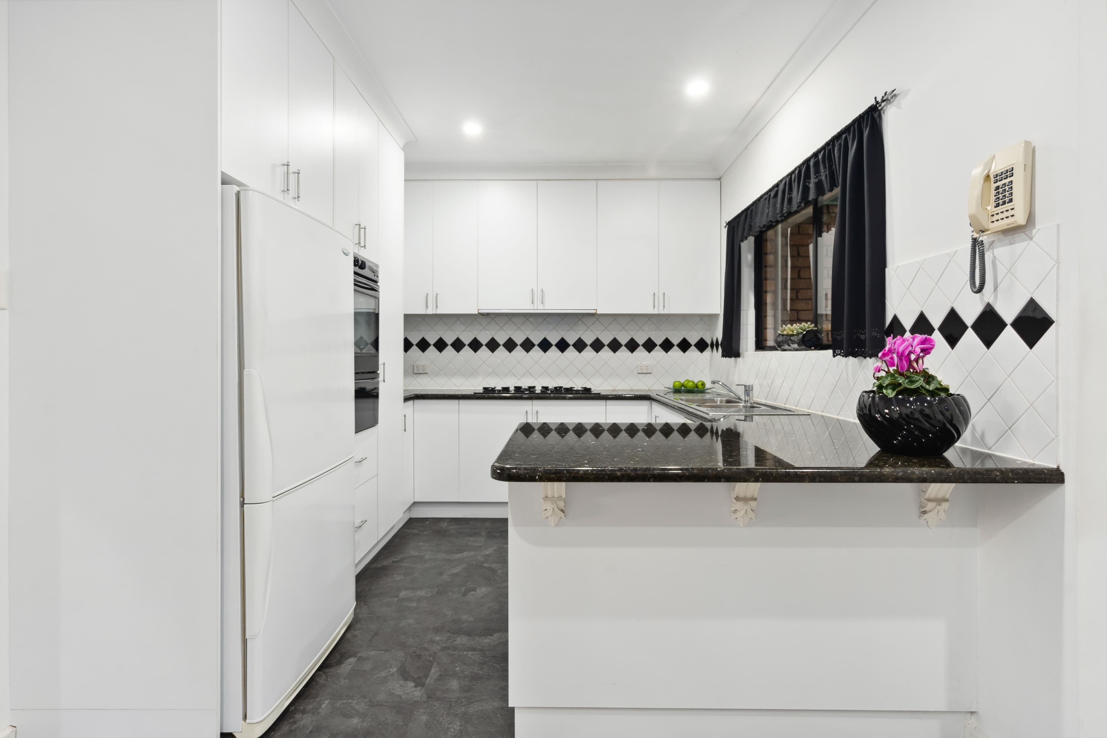 4 Sandpiper Place, West Lakes Shore SA 5020, West Lakes Shore - Thumbnail 8