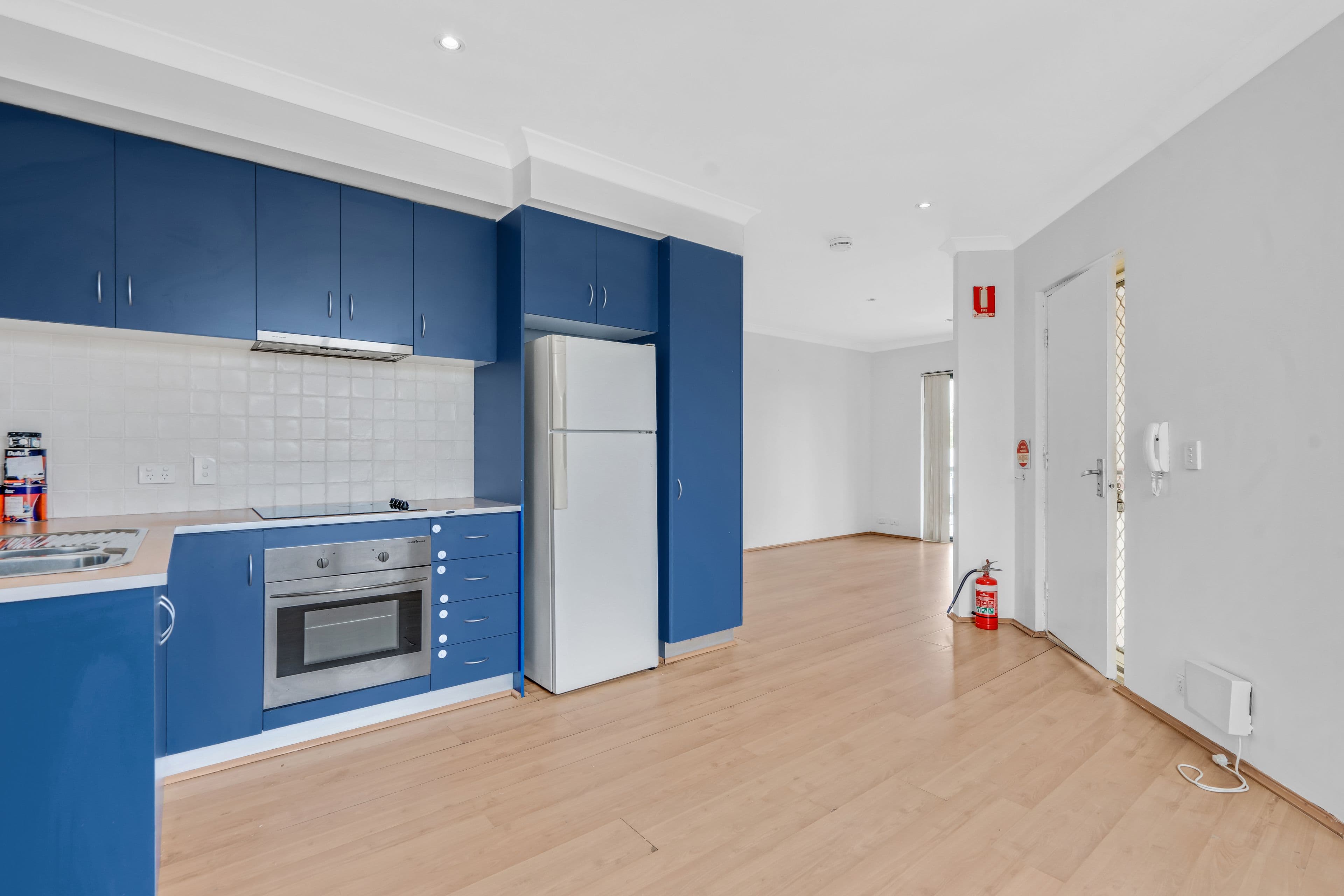 24 Davey Street, Mandurah WA 6210, Mandurah - Thumbnail 2