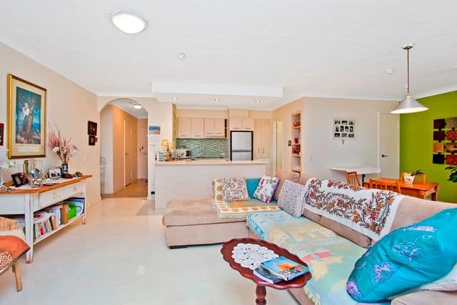 2 'Carrington Court' 3576 Main Beach Parade, MAIN BEACH QLD 4217, Main Beach - Thumbnail 6