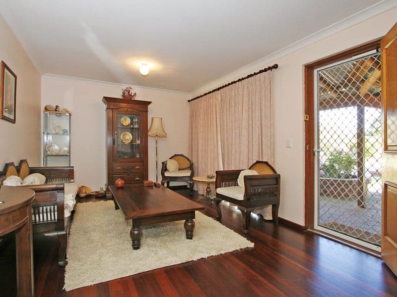 13 Sayer Crescent, GOSNELLS WA 6110, Gosnells - Thumbnail 4