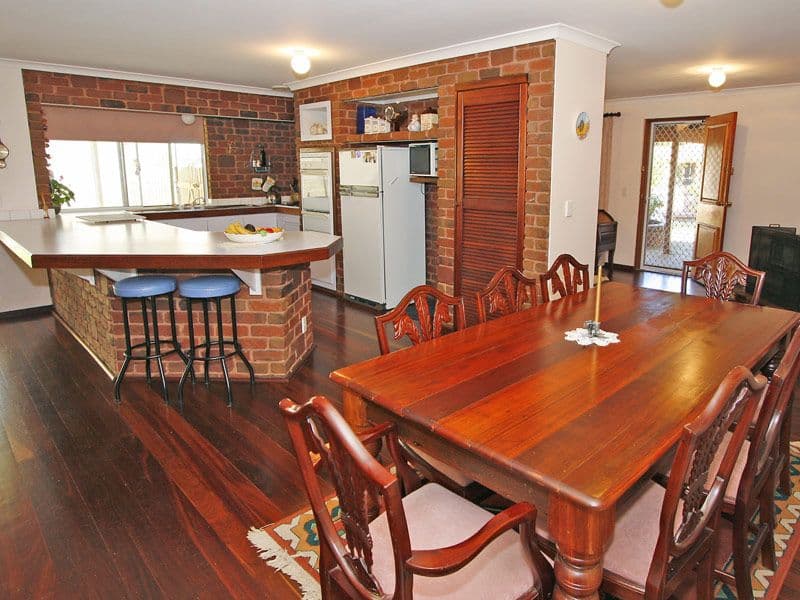 13 Sayer Crescent, GOSNELLS WA 6110, Gosnells - Thumbnail 8