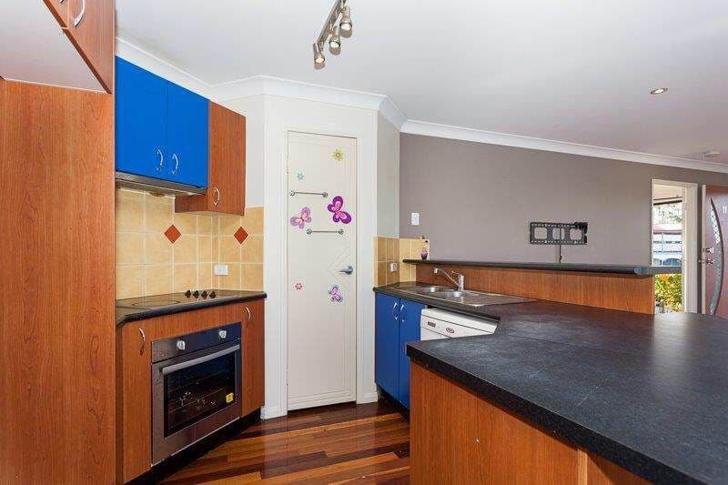 11 Glenross Place, NARANGBA QLD 4504, Narangba - Thumbnail 4