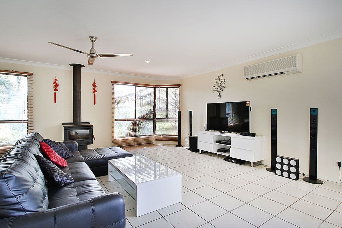 10 Madigan Court, Boronia Heights QLD 4124, Boronia Heights - Thumbnail 2