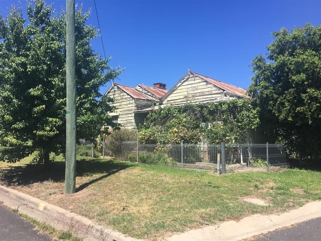 3 Simpson Street, Tumut - Image 1