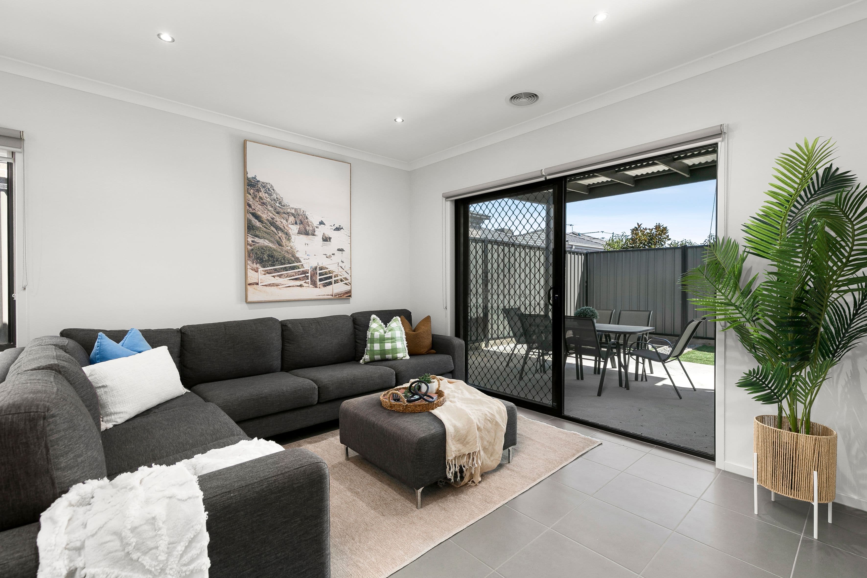 16 Jonathan Street, Greenvale VIC 3059, Greenvale - Thumbnail 2