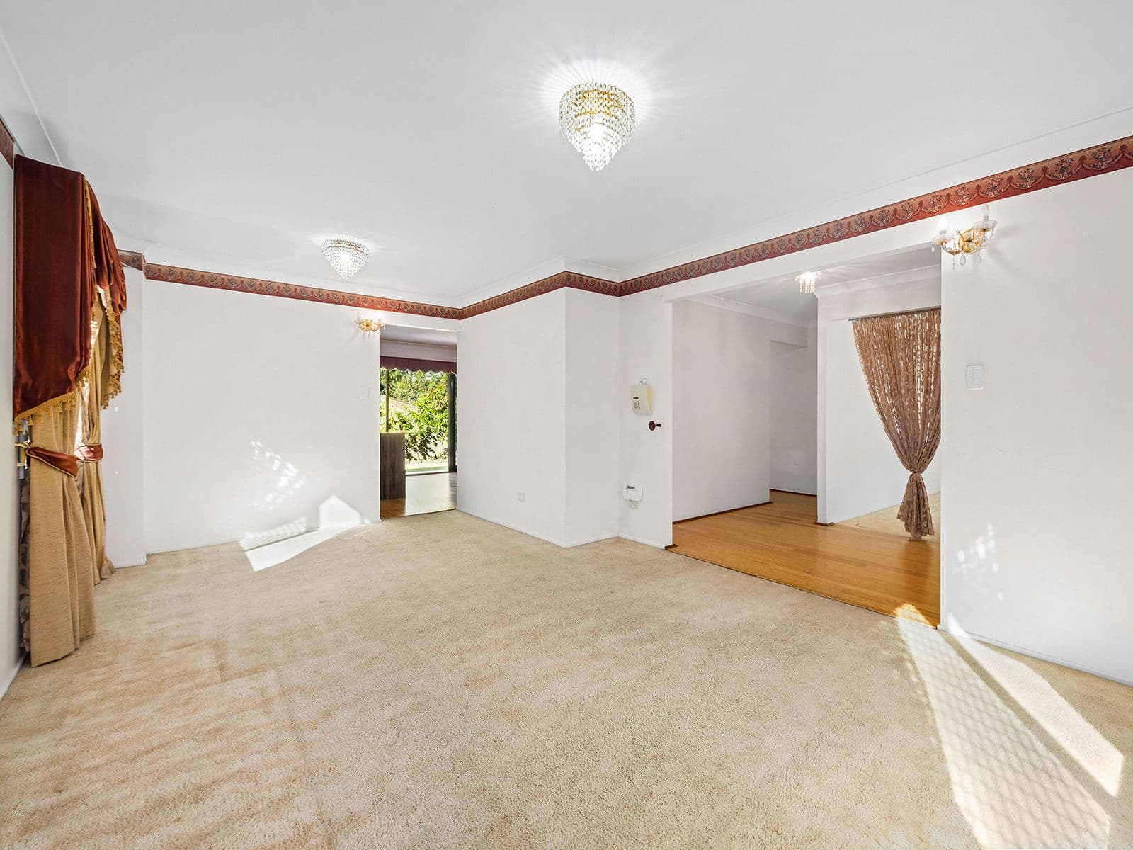 54 Gleneagles Crescent, Oxley QLD 4075, Oxley - Thumbnail 5