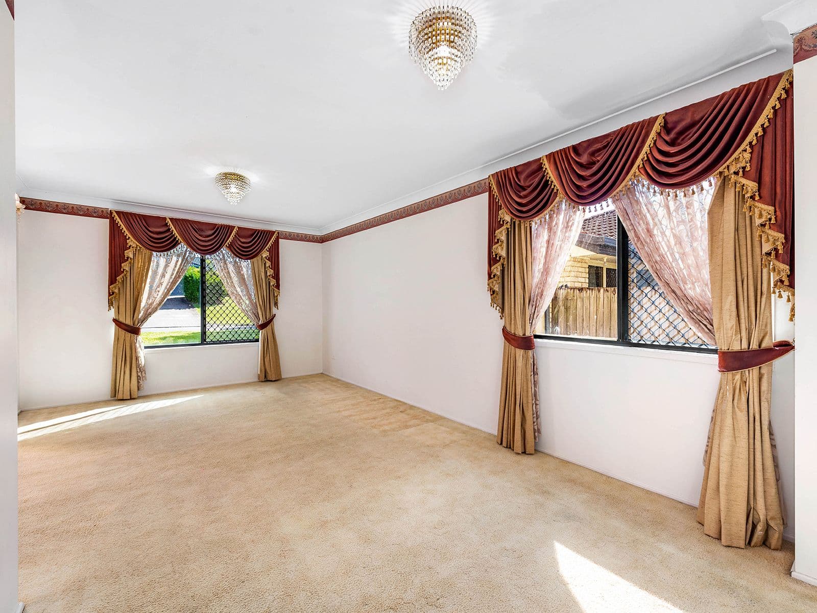 54 Gleneagles Crescent, Oxley QLD 4075, Oxley - Thumbnail 7