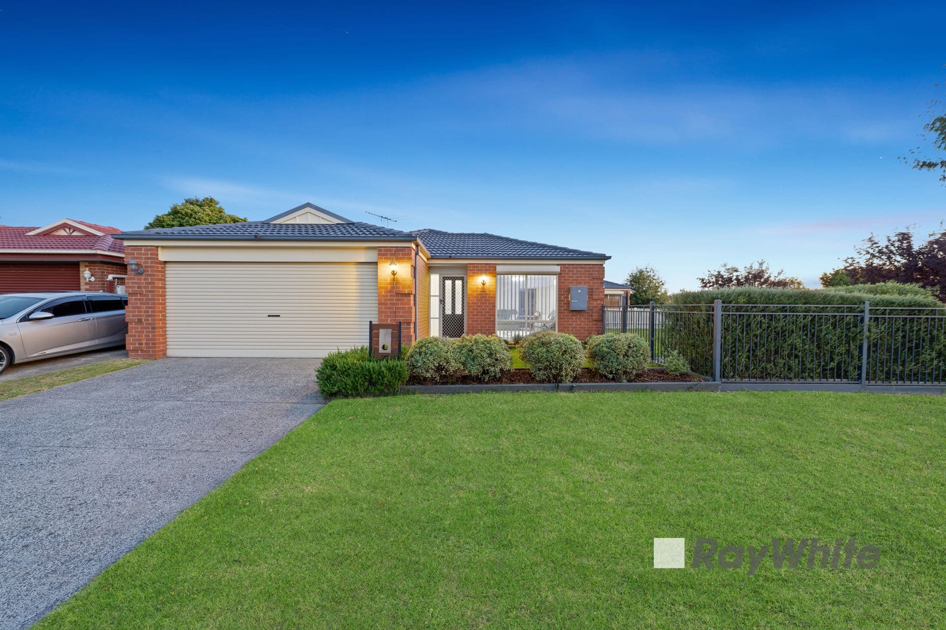 20 Milton Place, Narre Warren South VIC 3805, Narre Warren South - Image 1
