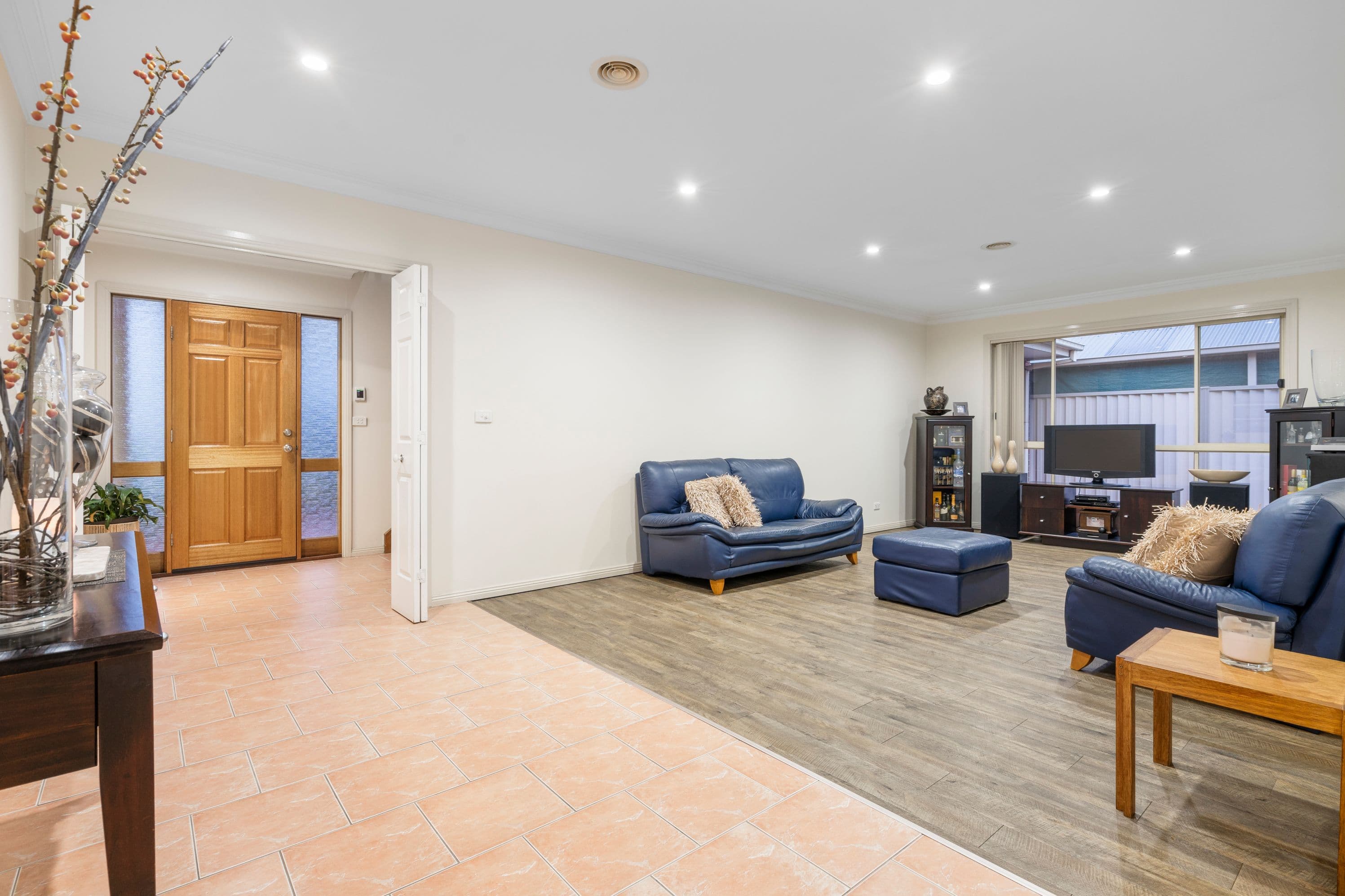 19 Jardier Terrace, South Morang VIC 3752, South Morang - Thumbnail 3