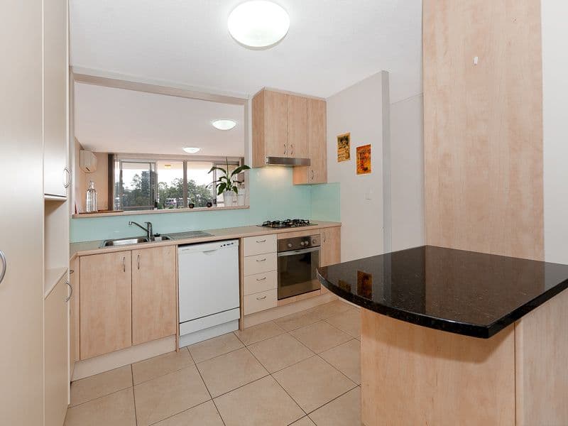 164 Macquarie Street, ST LUCIA QLD 4067, St Lucia - Thumbnail 8