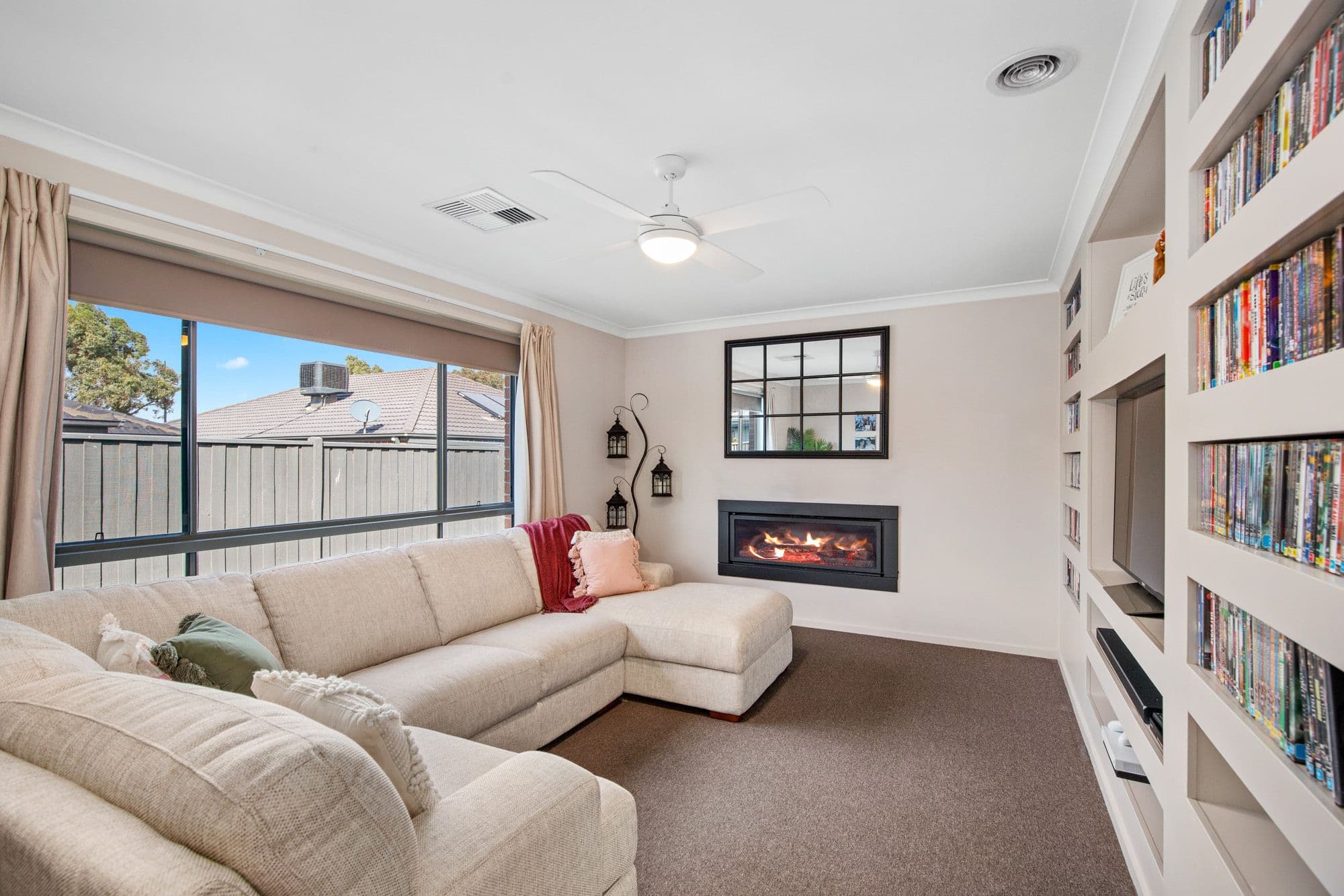 19 Blakewater Crescent, WEIR VIEWS VIC 3338, Weir Views - Thumbnail 8