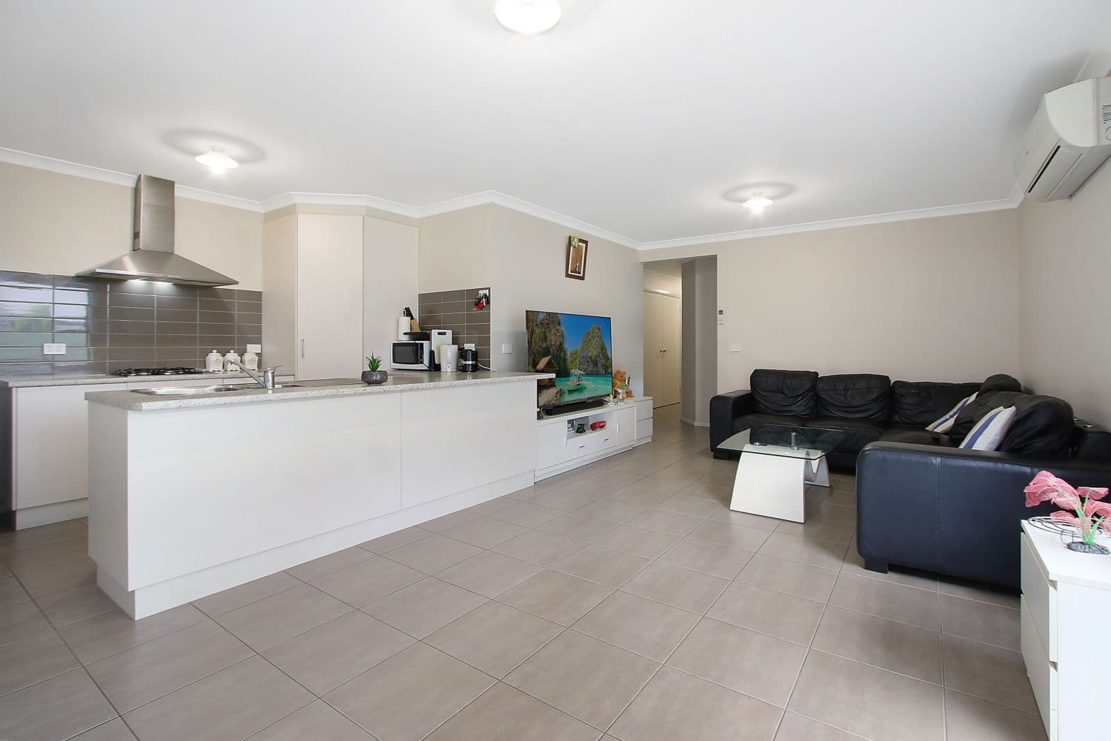 575 Chant Street, Lavington NSW 2641, Lavington - Thumbnail 2
