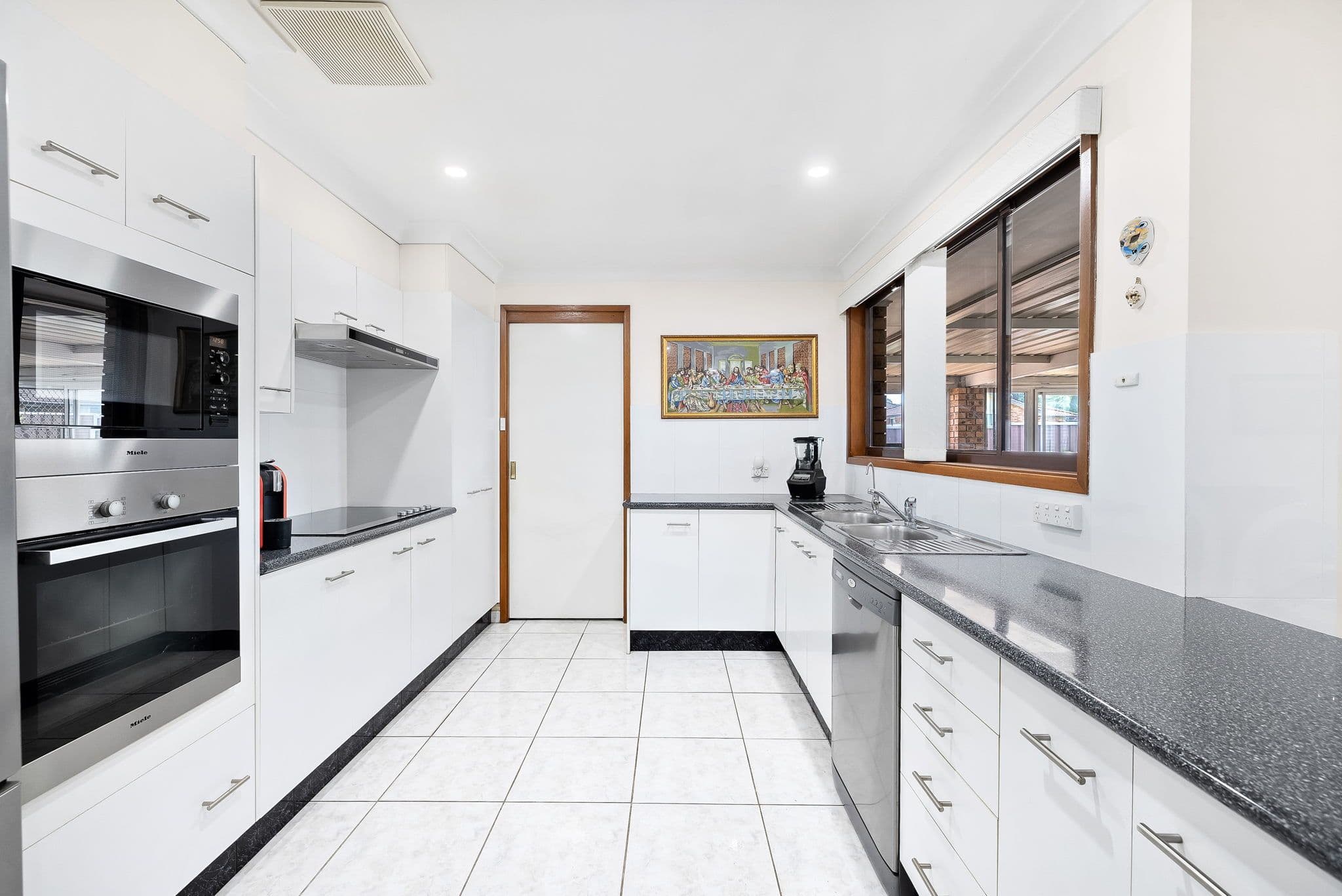 56 Sartor Crescent, Bossley Park NSW 2176, Bossley Park - Thumbnail 7