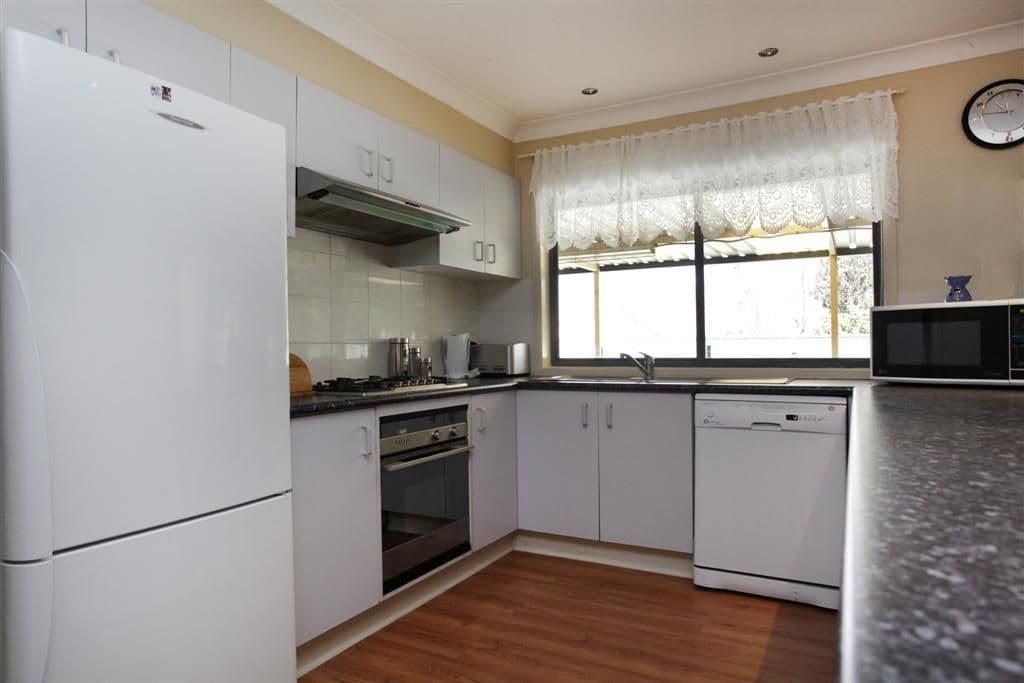 6 Carnoustie Place, GLENMORE PARK NSW 2745, Glenmore Park - Thumbnail 4