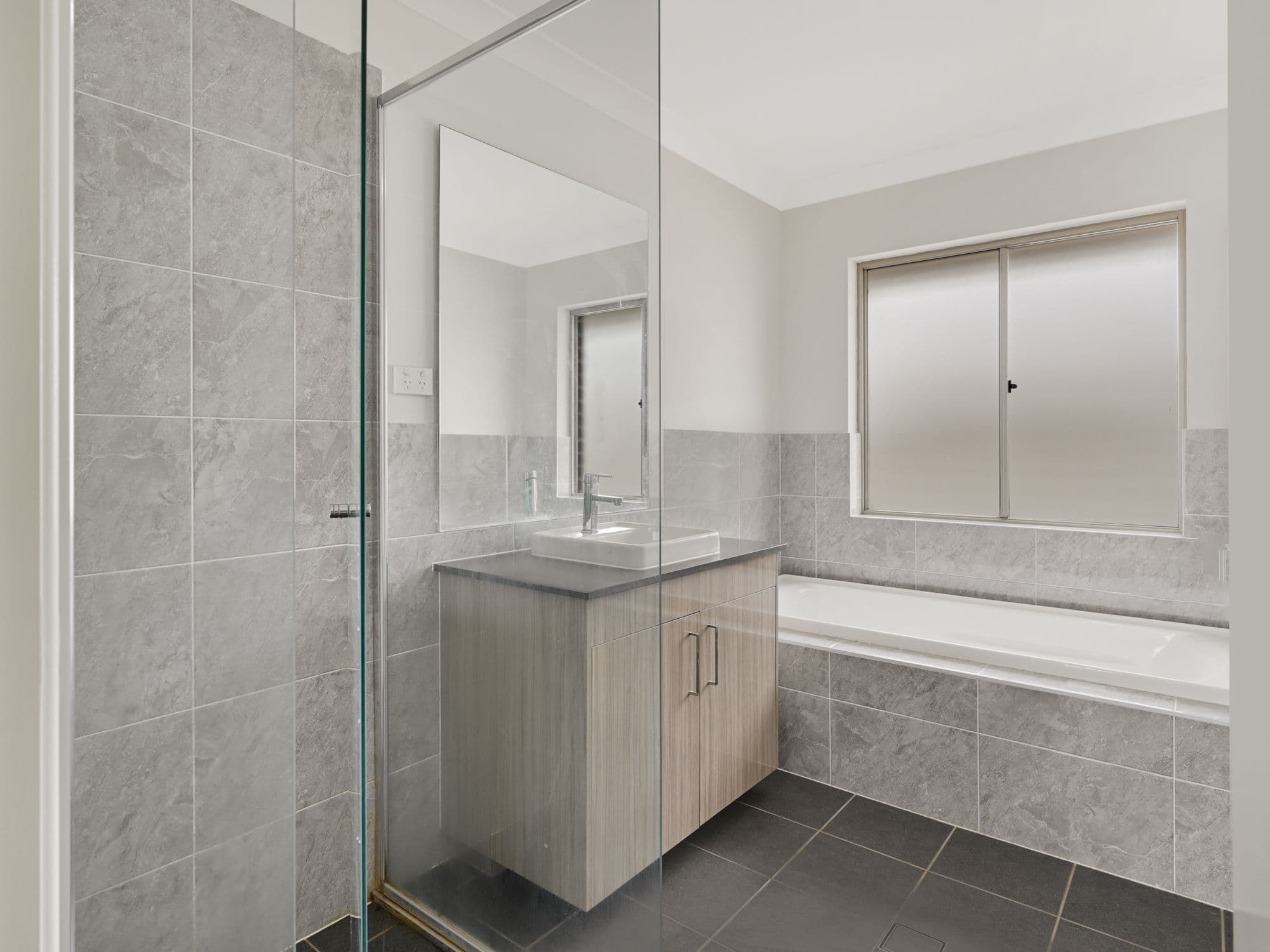 11 Beeston Street, GLEDSWOOD HILLS NSW 2557, Gledswood Hills - Thumbnail 8