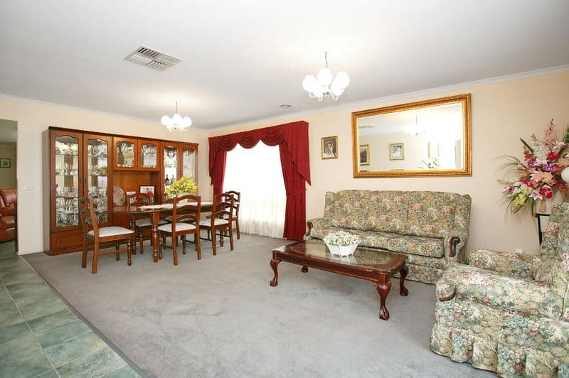 55 Josef Avenue, BUNDOORA VIC 3083, Bundoora - Thumbnail 4