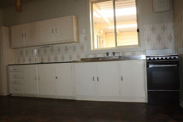 4 Henderson Street, Whyalla Norrie SA 5608, Whyalla Norrie - Thumbnail 6