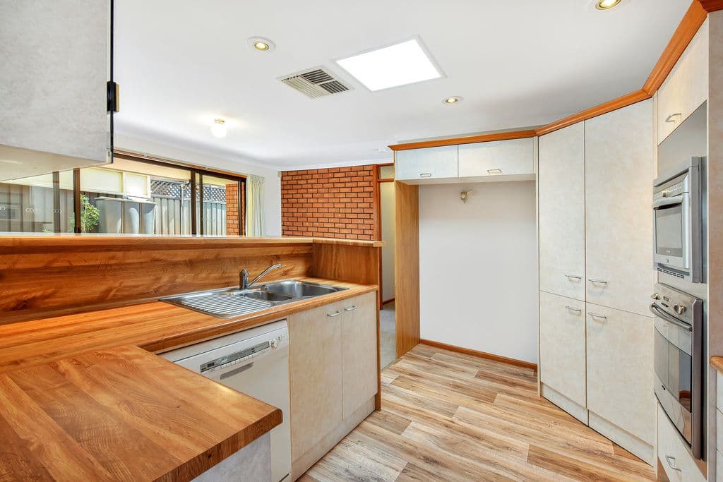 39 Capella Drive, Hallett Cove SA 5158, Hallett Cove - Thumbnail 2