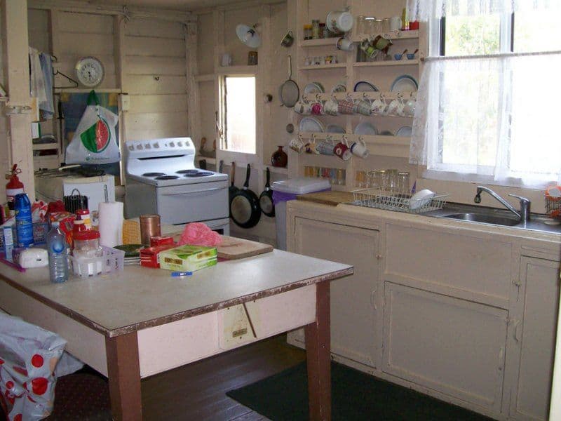 22 Elizabeth Street, Flying Fish Point QLD 4860, Flying Fish Point - Thumbnail 3