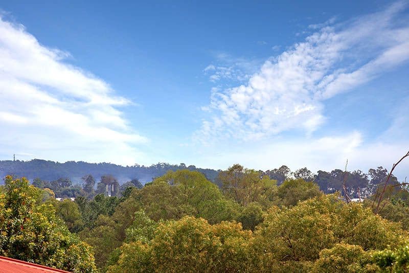 12 Lucinda Close, SINNAMON PARK QLD 4073, Sinnamon Park - Thumbnail 2