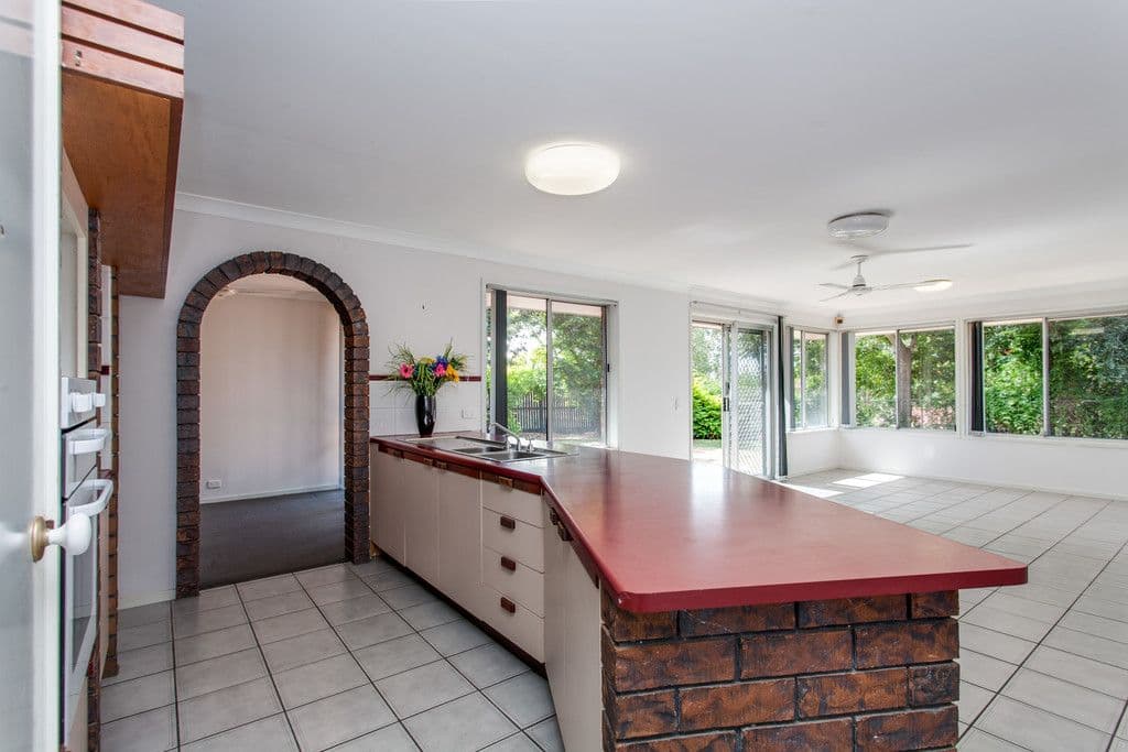 4 Lalina Street, Middle Park QLD 4074, Middle Park - Thumbnail 2