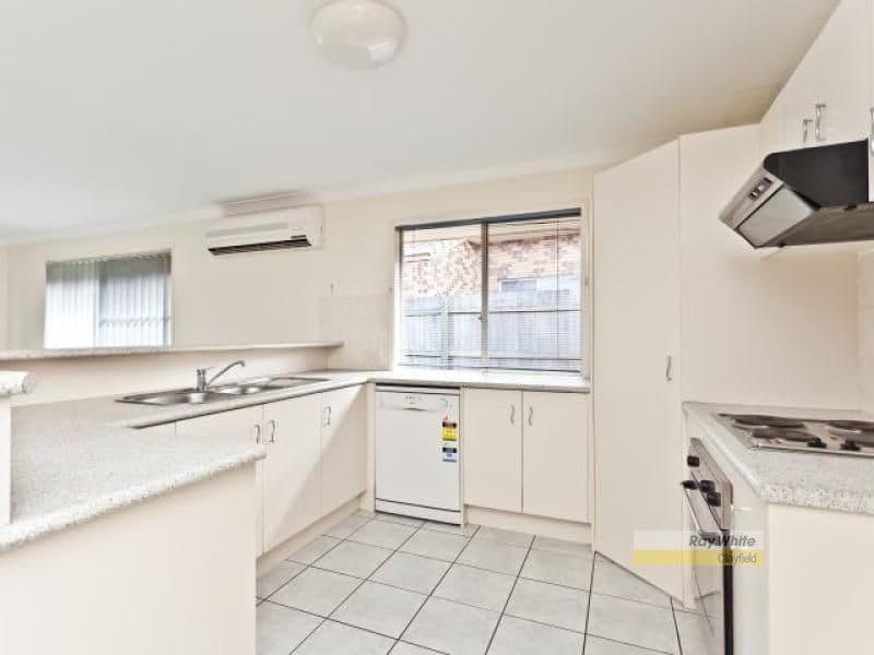 8 Grevillea Place, Bridgeman Downs QLD 4035, Bridgeman Downs - Thumbnail 5