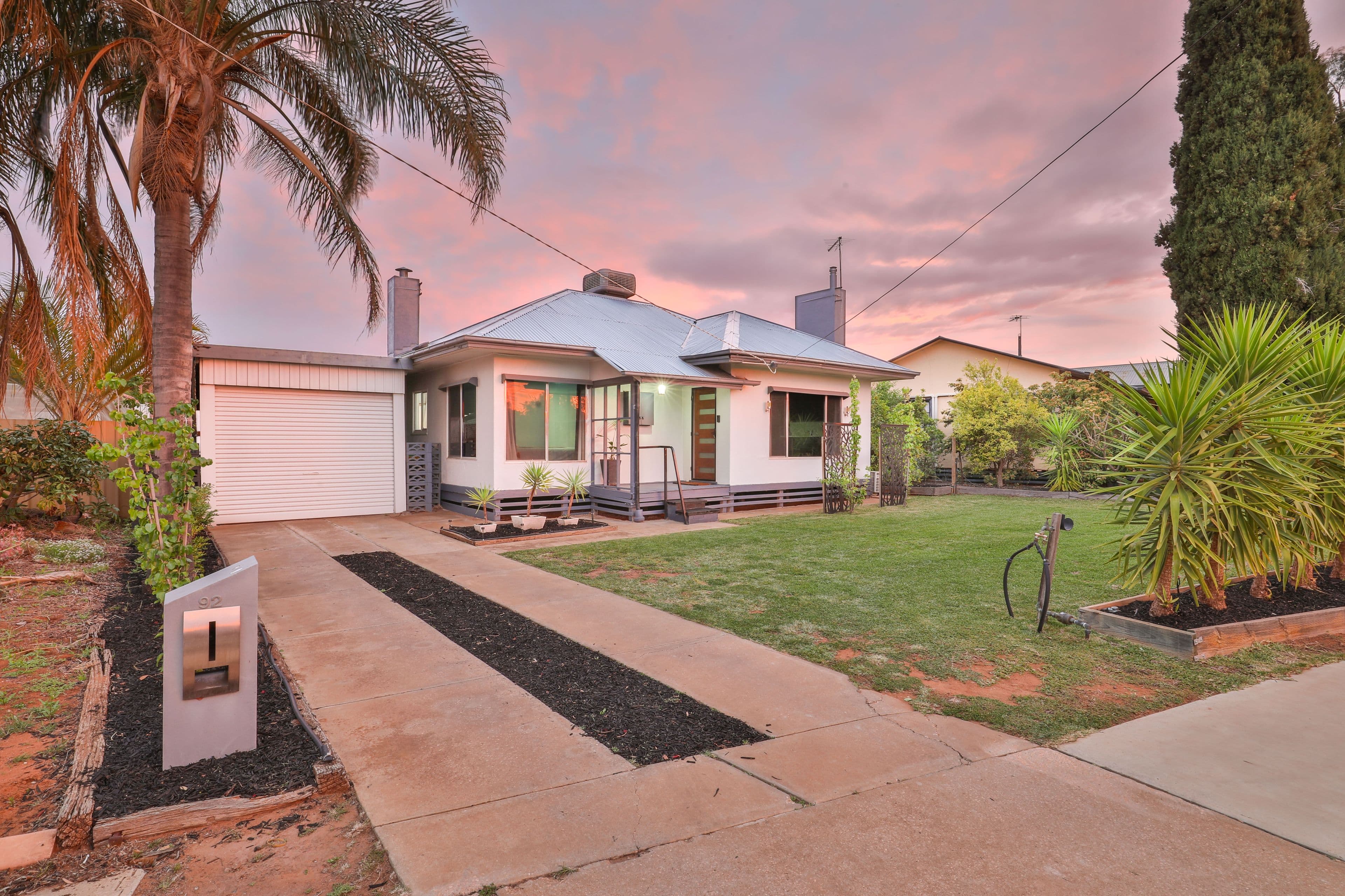 92 Ontario Avenue, Mildura VIC 3500, Mildura - Thumbnail 2