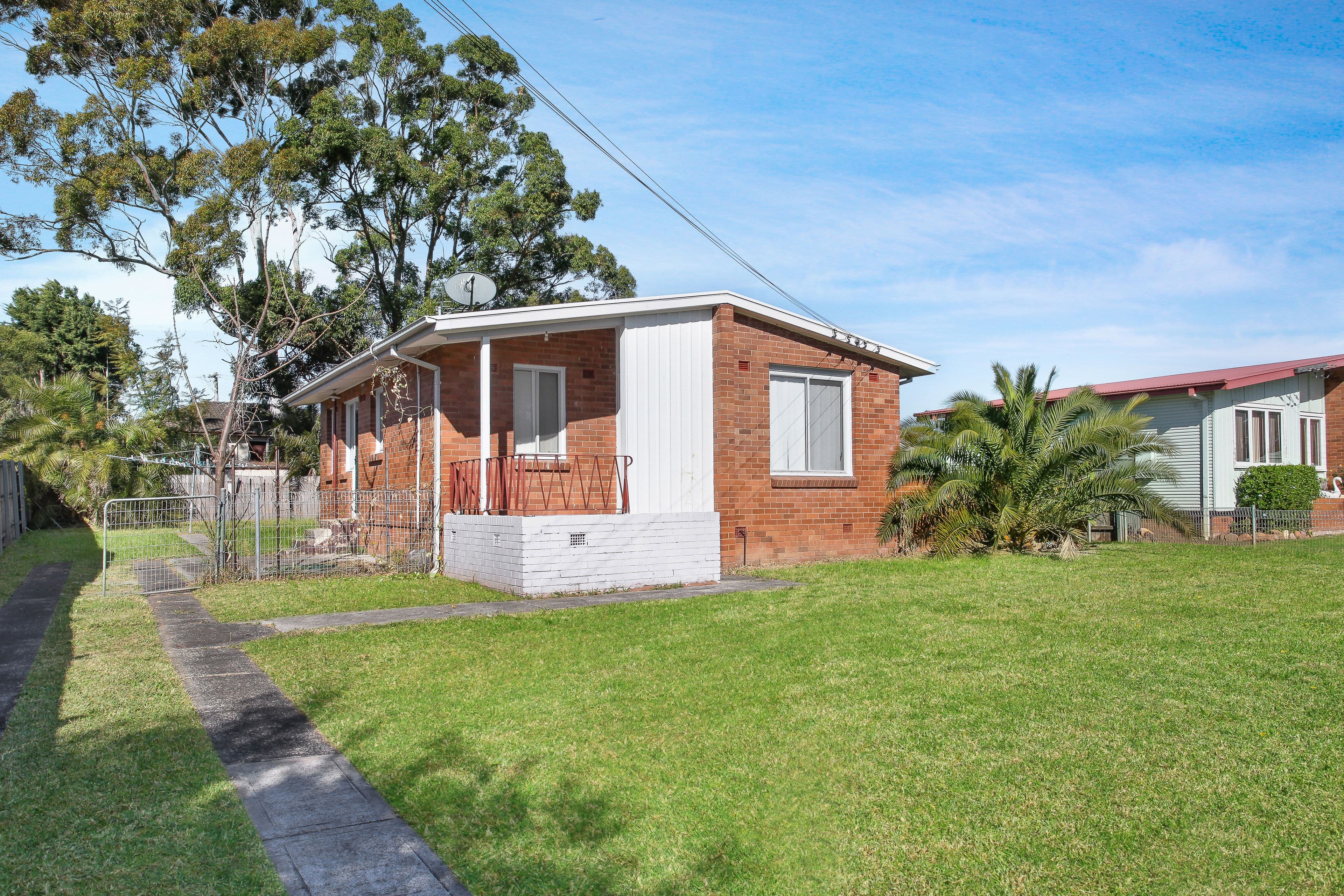 9 Lindwall Street, Warilla - Image 1